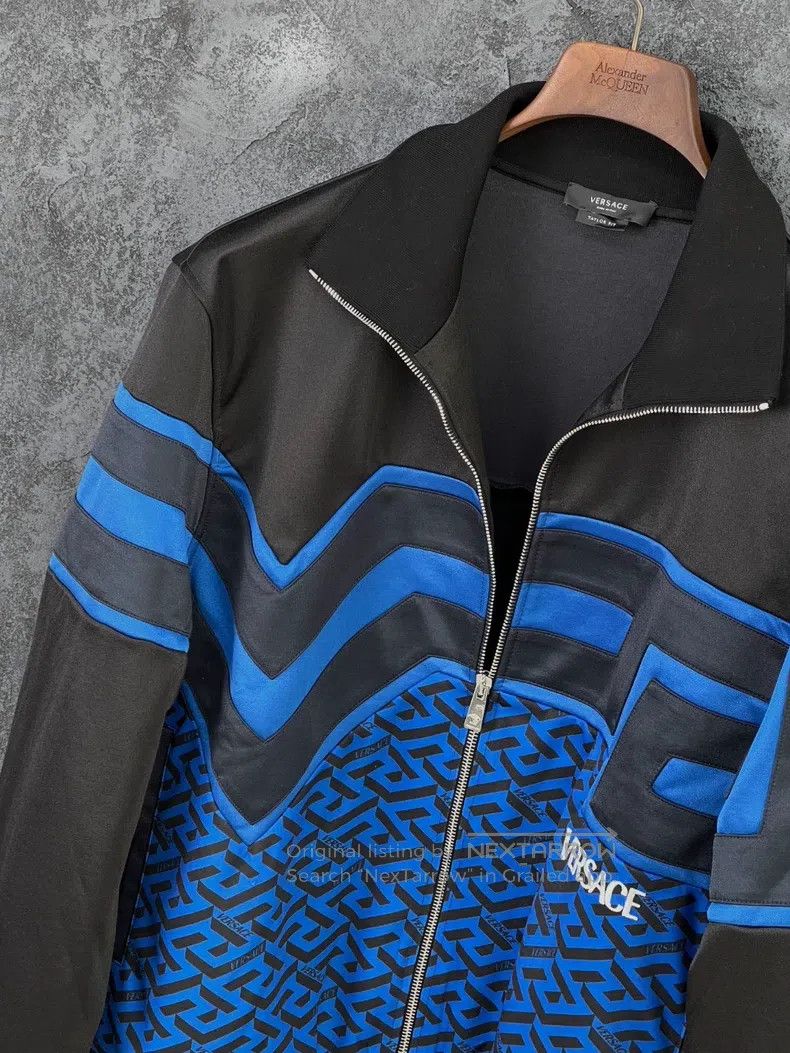 Versace Versace Maze series jacket Size US S / EU 44-46 / 1 - 5 Thumbnail