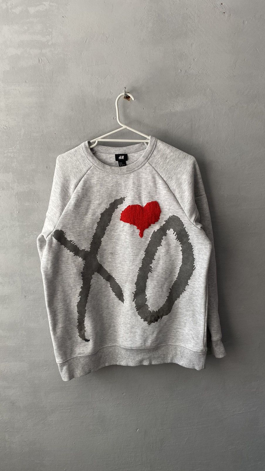 H&M × Vintage × XO Vintage the weekend H&M XO Heart big logo sweatshirt Size US M / EU 48-50 / 2 - 1 Thumbnail