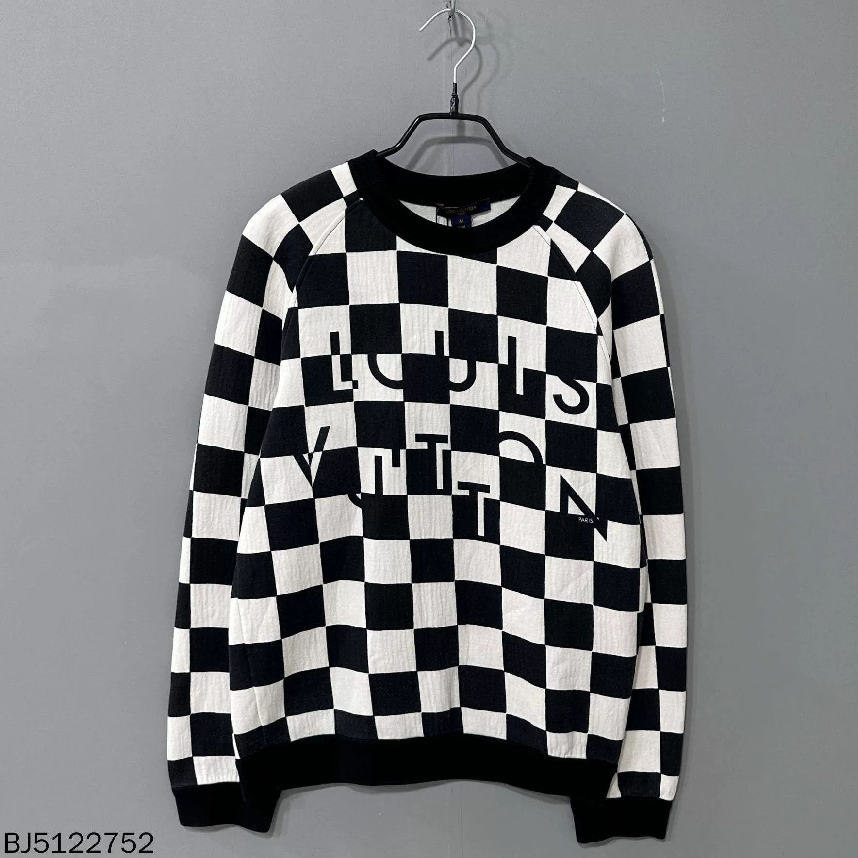 Louis Vuitton Louis Vuitton Black White Checkered Slogan Sweatshirt Size US M / EU 48-50 / 2 - 1 Thumbnail