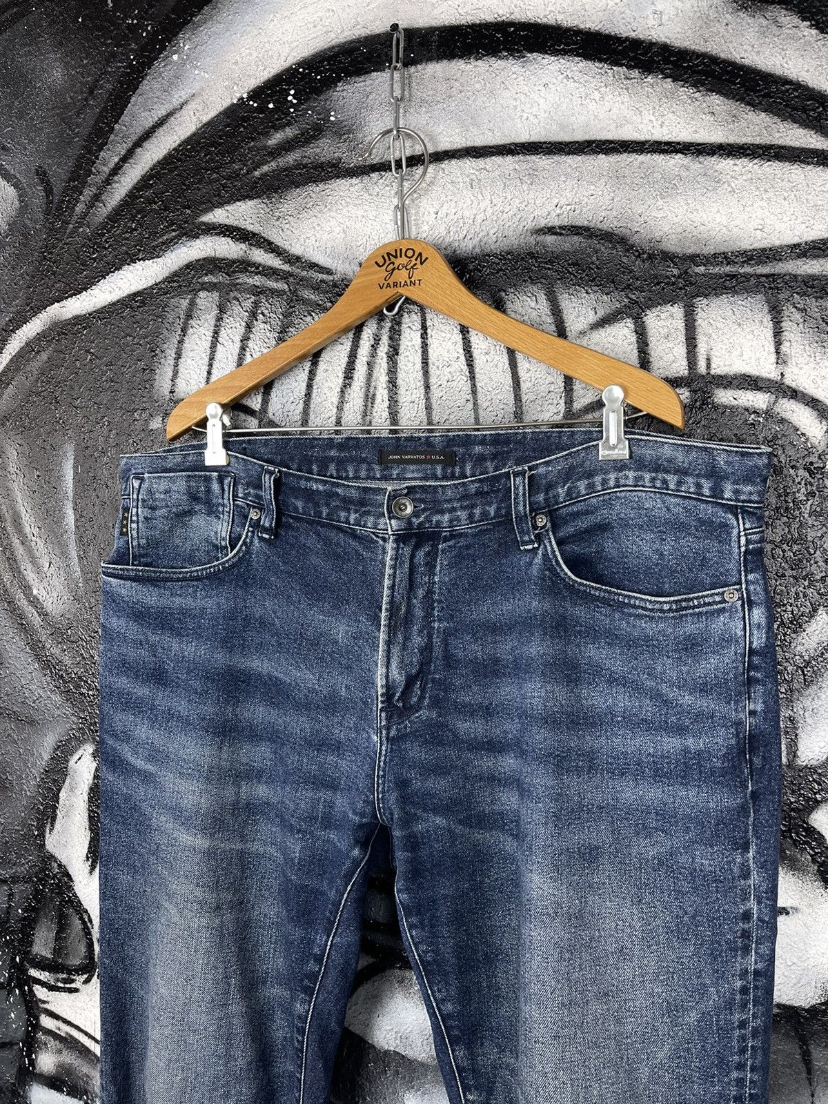 John Varvatos John Varvatos Bowery Slim Straight Jeans Men’s Size 38 Size US 38 / EU 54 - 6 Thumbnail