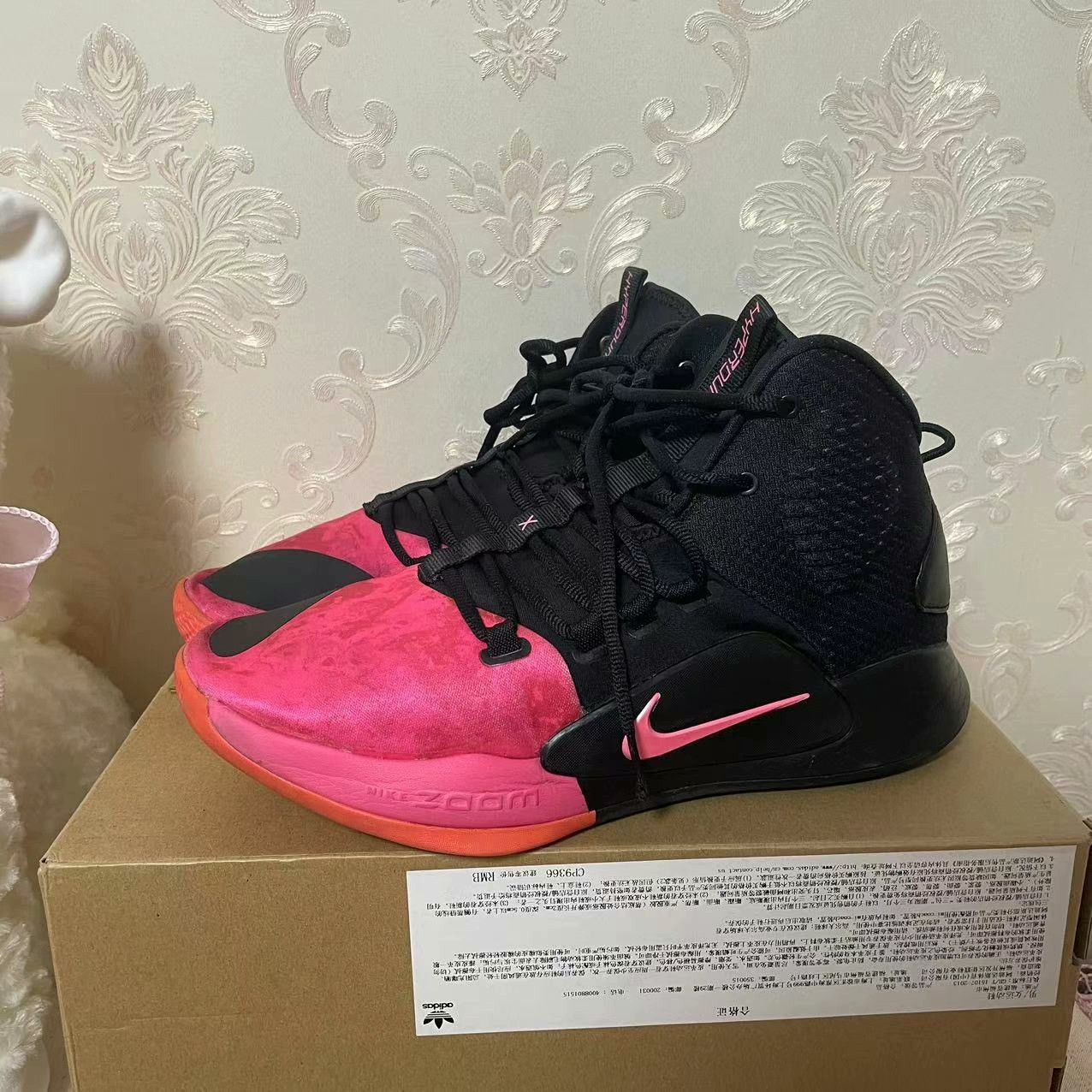 Nike Nike DUNK Pink Lowtop Sneakers 10 Men Size US 10 / EU 43 - 1 Thumbnail