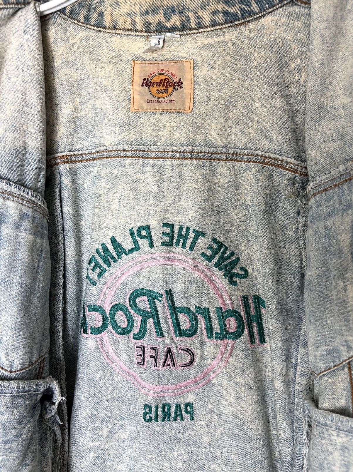 Hard Rock Cafe 90’s Hard Rock Cafe Paris “Save The Planet” Denim Jacket Size US L / EU 52-54 / 3 - 13 Thumbnail