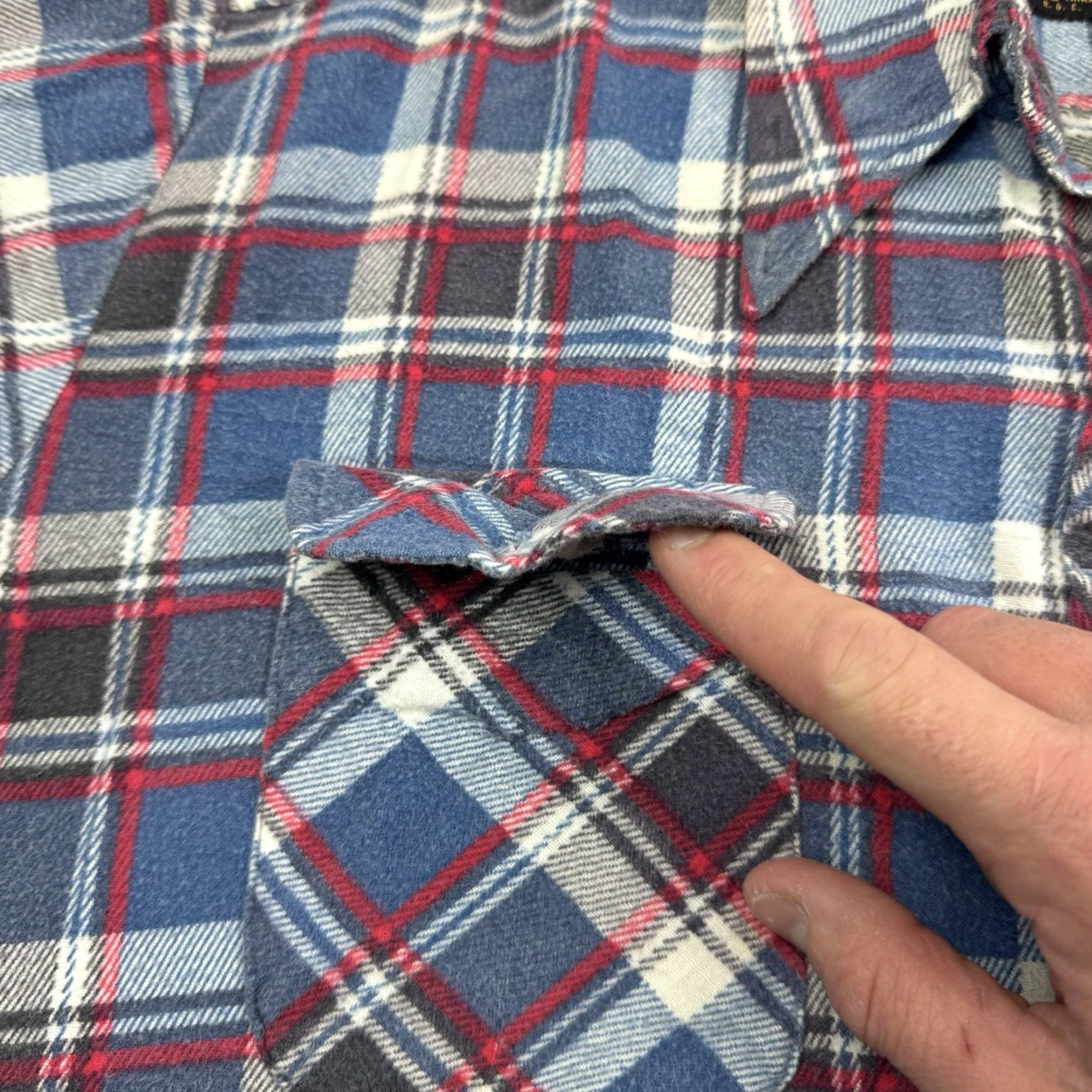Vintage VINTAGE Tuscany Shirt Mens Medium Blue Plaid Flannel Button-Up Collared 70s Nature Outdoor Size US M / EU 48-50 / 2 - 4 Thumbnail