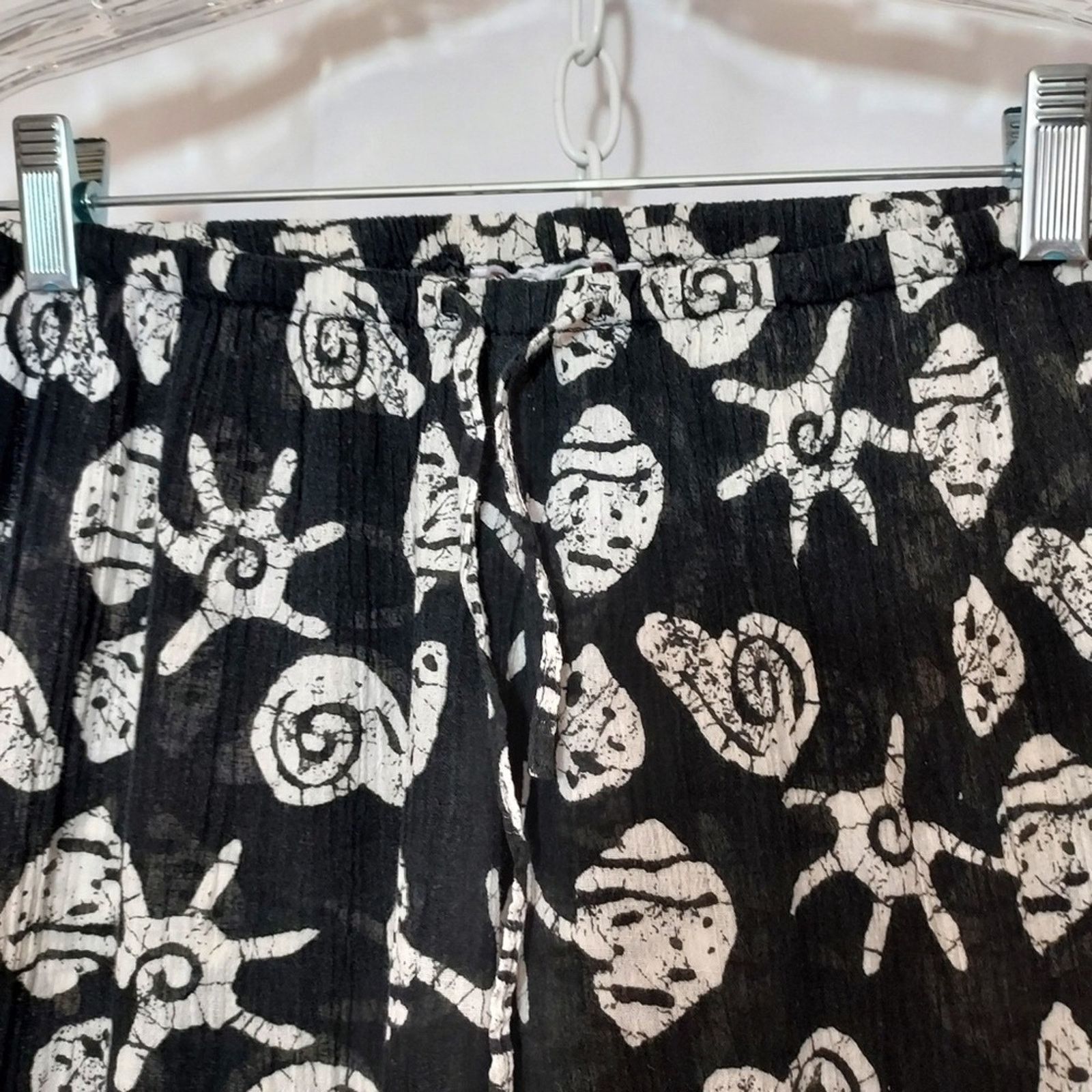 Other Tropical Beach Black and White Crinkle Cropped Capri Pants Size 27" / US 4 / IT 40 - 8 Thumbnail