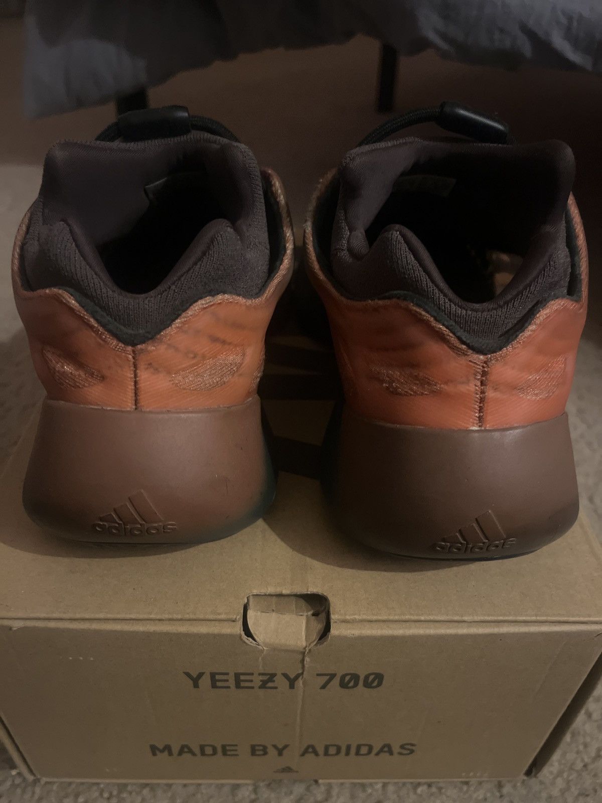 Yeezy Adidas Yeezy 700 V3 copper fade Size US 9.5 / EU 42-43 - 2 Thumbnail