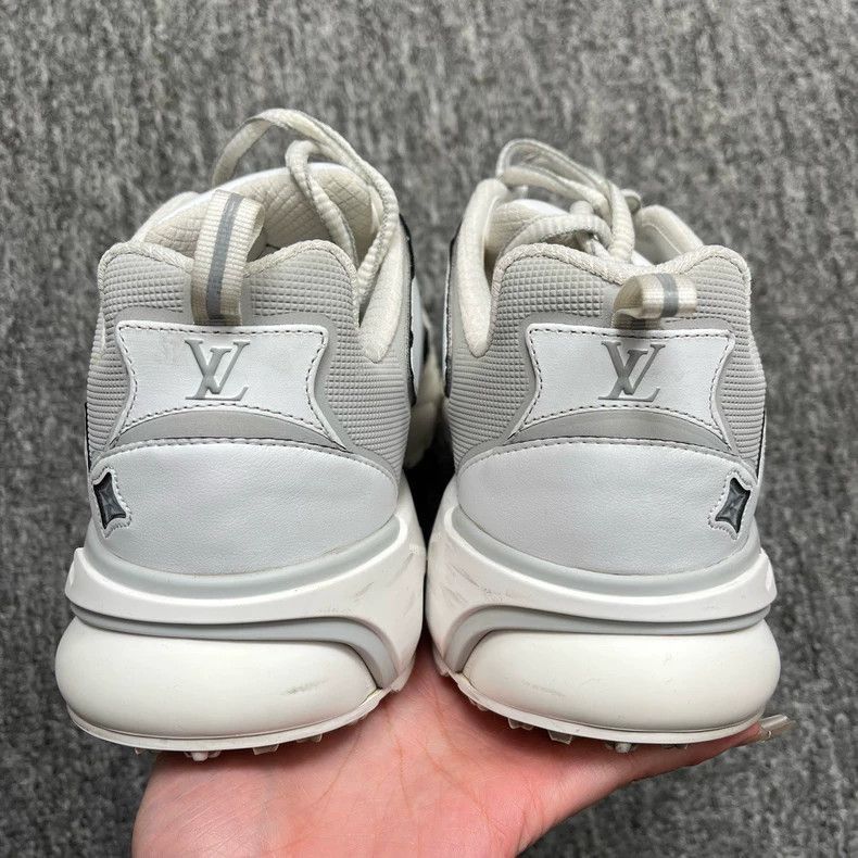 Louis Vuitton Louis Vuitton LV Runner Tatic Sneakers Size 41 -2505 Size US 8 / EU 41 - 4 Thumbnail
