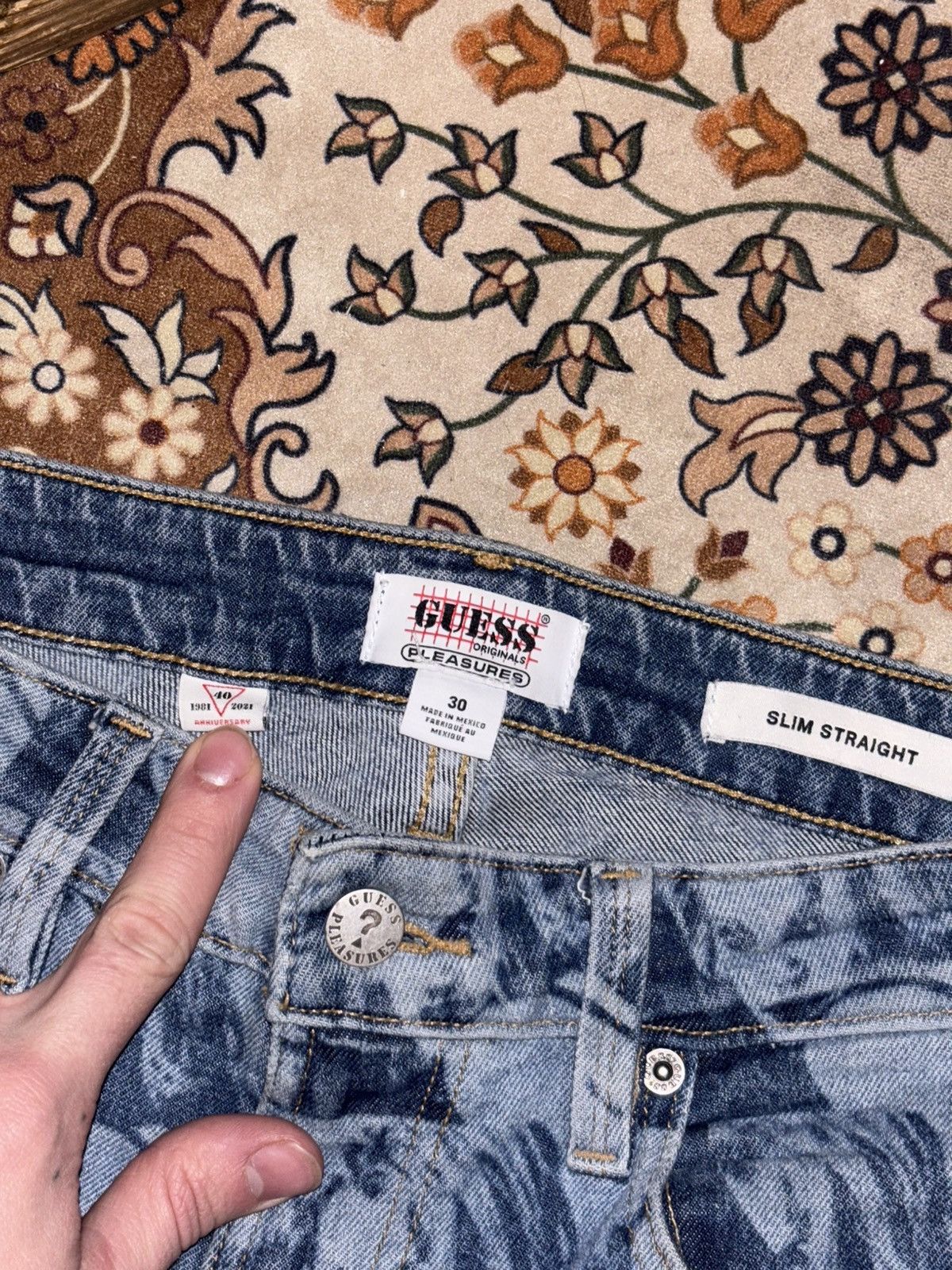 Guess × Pleasures Guess x Pleasures drew barrymore jeans Size US 30 / EU 46 - 7 Thumbnail