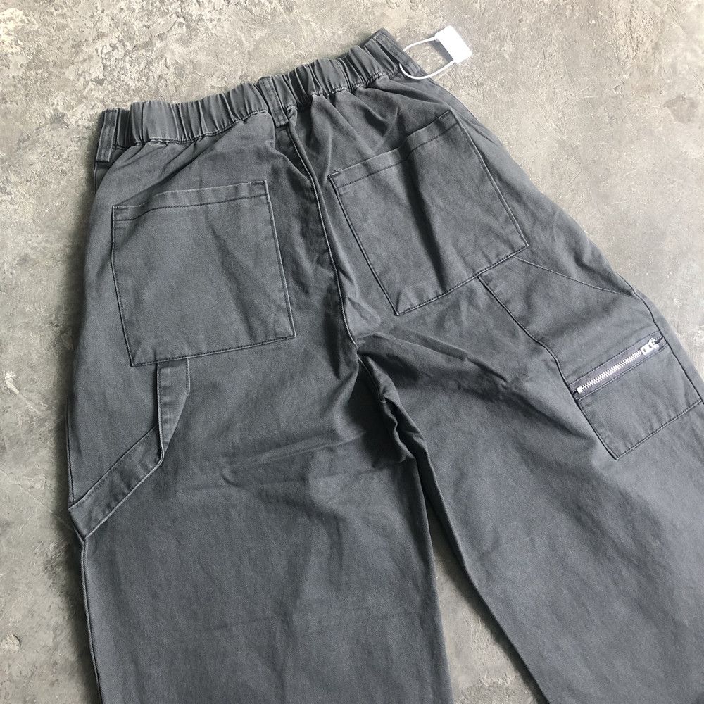 Japanese Brand Streetwear Cargo Pants Loose Size US 27 - 5 Thumbnail