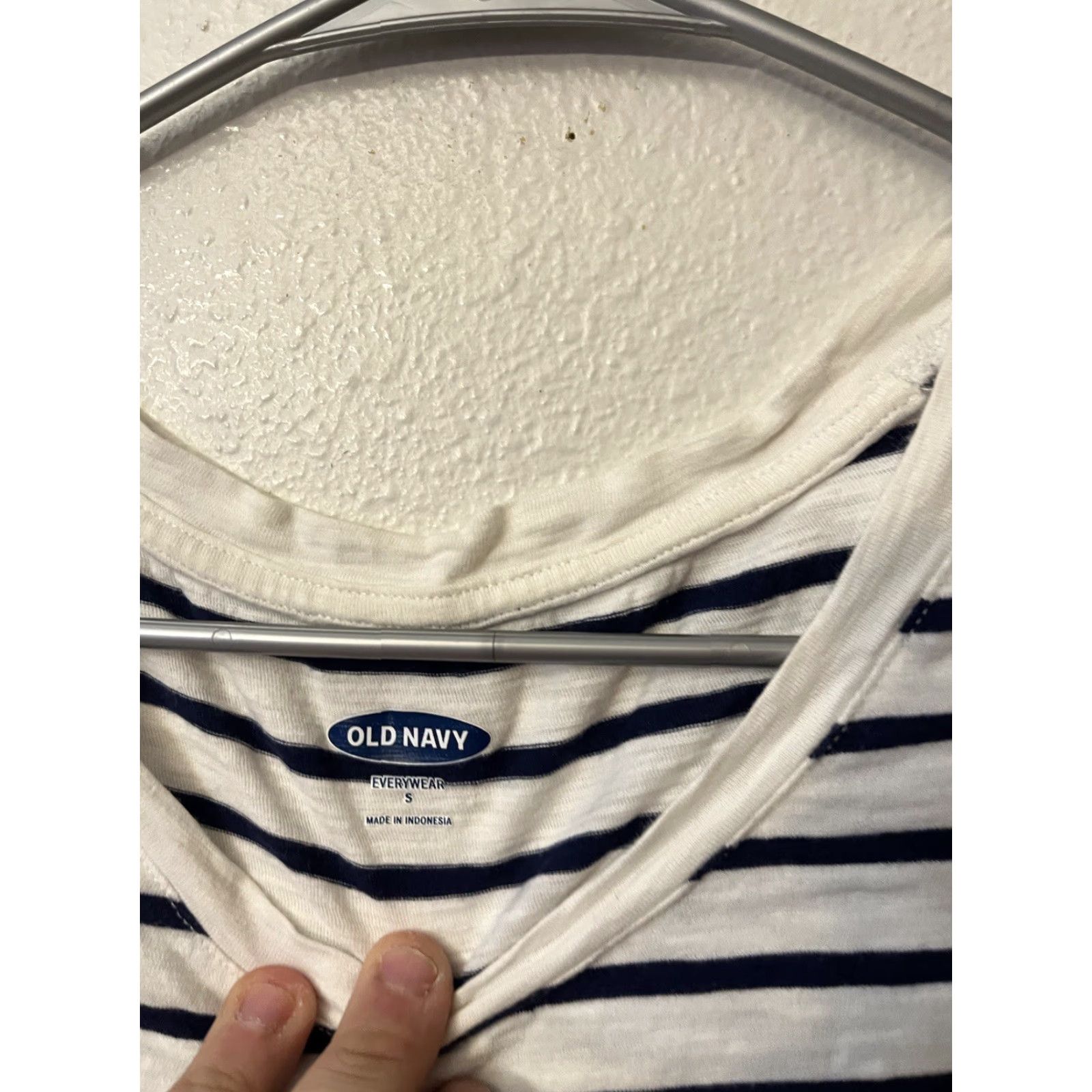 Old Navy Old Navy T-Shirt Women Shirt S White Striped Short Sleeve 100% Cotton Casual Basic Everyday Wear Regular Women’s Small White Striped T-Shirt Size S / US 4 / IT 40 - 3 Thumbnail