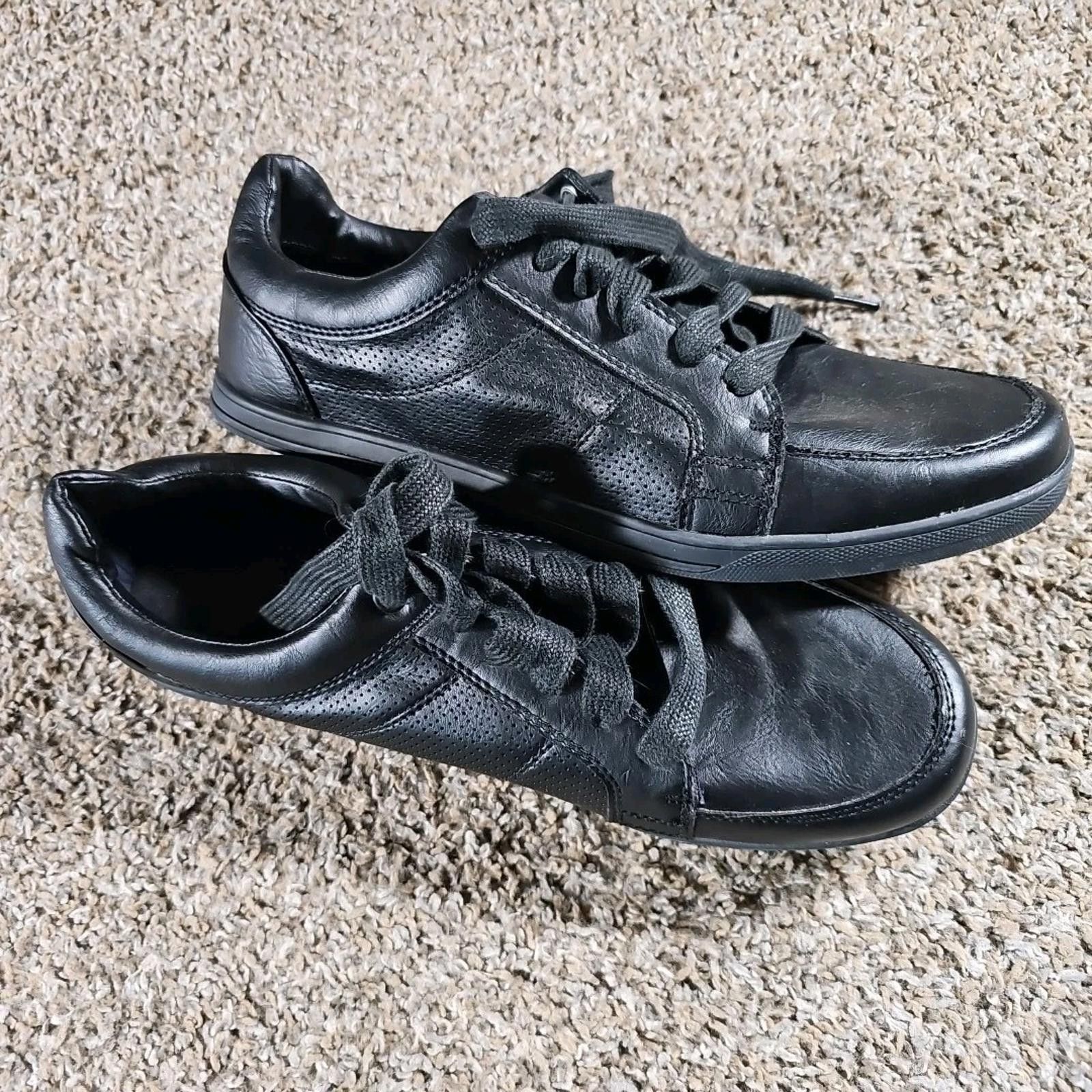 Mossimo Mossimo Supply Black Low Top Leather Shoes 10.5 Size US 10.5 / EU 43-44 - 1 Thumbnail