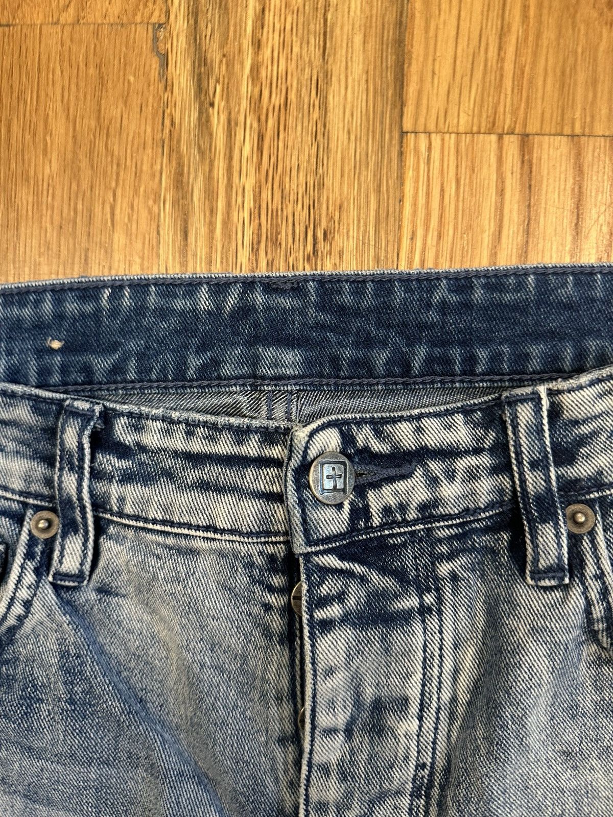 Ksubi Ksubi Knee Stitch Patch Blue Denim Jeans Size 33 Size US 33 - 3 Thumbnail