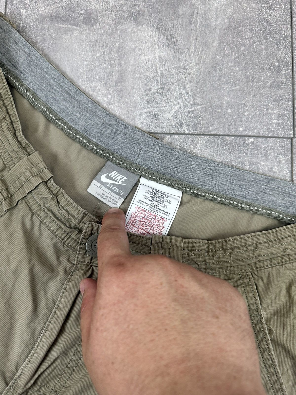 Nike Nike Vintage Cargo Shorts Y2K Size US 33 - 5 Thumbnail