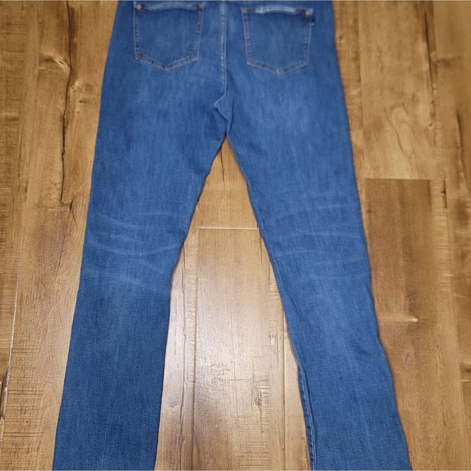 The Unbranded Brand Anthropologie Pilcro Embroidered Slim Boyfriend Crop Jeans Size 32" / US 10 / IT 46 - 3 Thumbnail