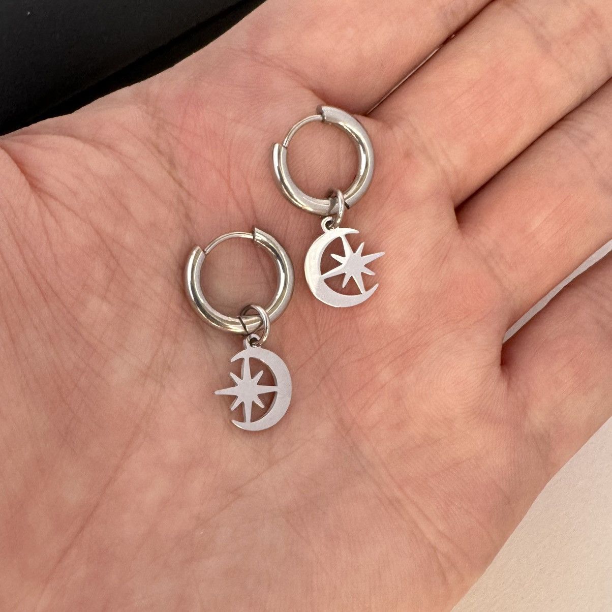 Other Moon Star Dangle Drop Earrings for Men Women Unisex Style Size ONE SIZE - 4 Thumbnail