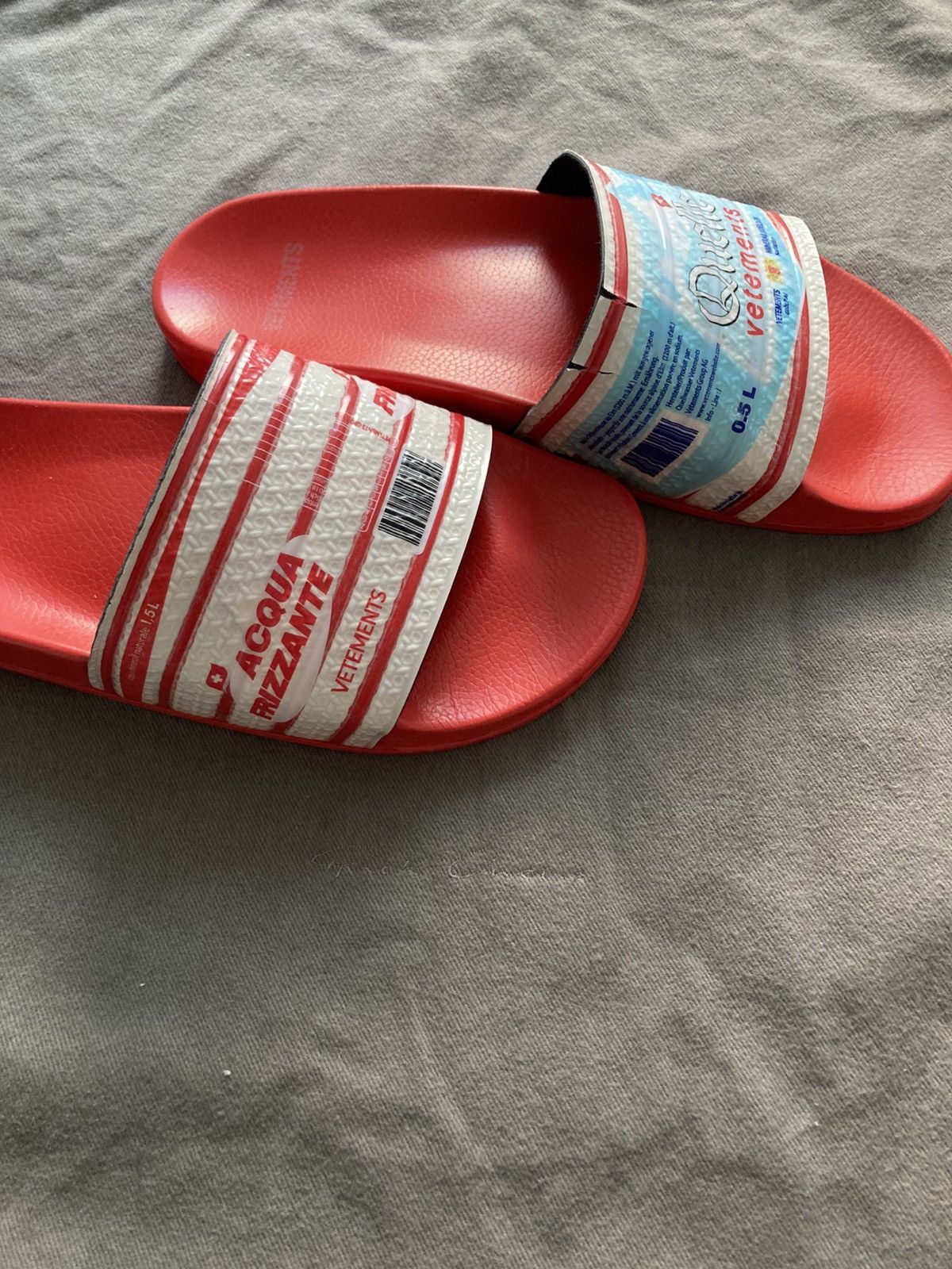 Vetements Vetements water bootle print slides Size US 12 / EU 45 - 4 Thumbnail