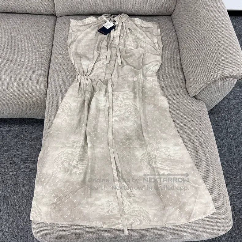 Louis Vuitton Louis Vuitton Mulberry silk dress with logo printed with o Size XS / US 0-2 / IT 36-38 - 1 Thumbnail