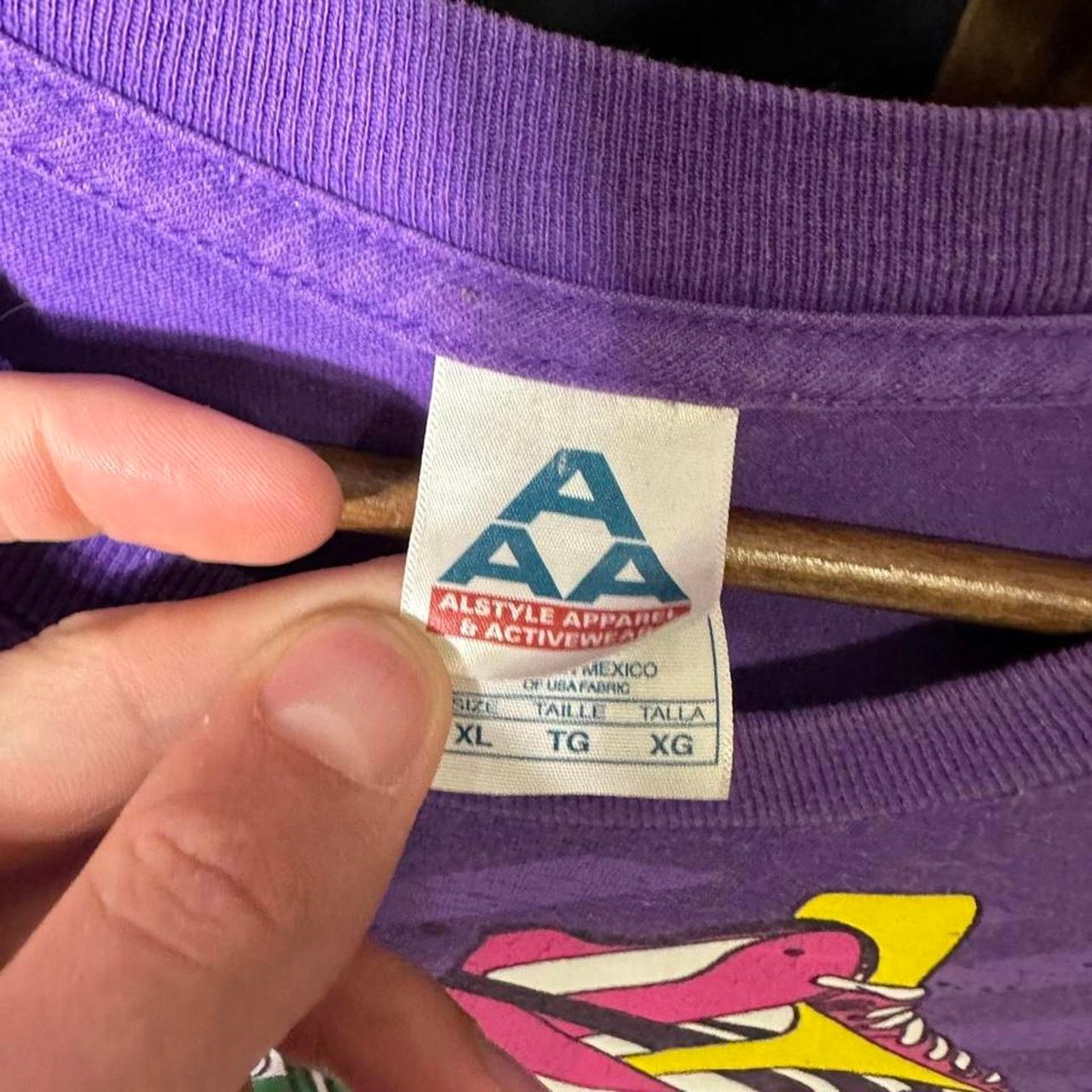 AAA Vintage Kickin’ It Skater Graphic Tee Mens XL Sneaker Shirt Size US XL / EU 56 / 4 - 3 Thumbnail
