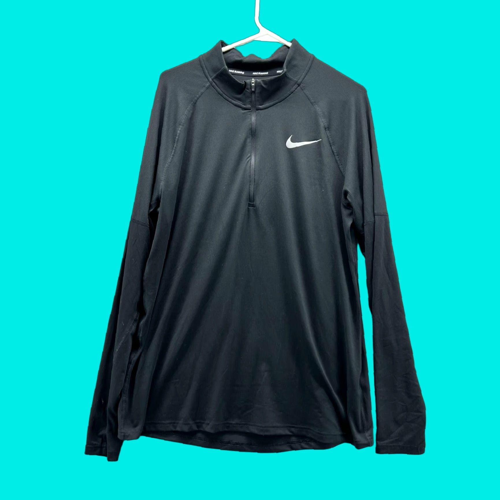 Nike VINTAGE Nike Sweatshirt Men Large Adult Black Athletic Running Dri Fit Polyester Swoosh Size US L / EU 52-54 / 3 - 1 Thumbnail