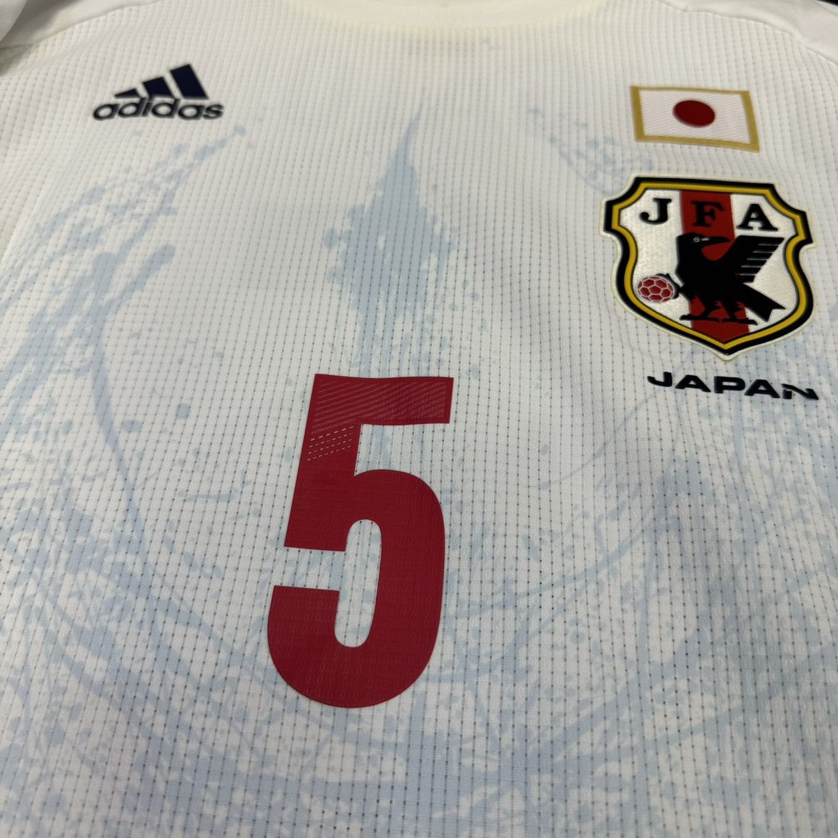 Adidas Japan 11/12 player issue away shirt #5 Nagatomo Size US M / EU 48-50 / 2 - 3 Thumbnail