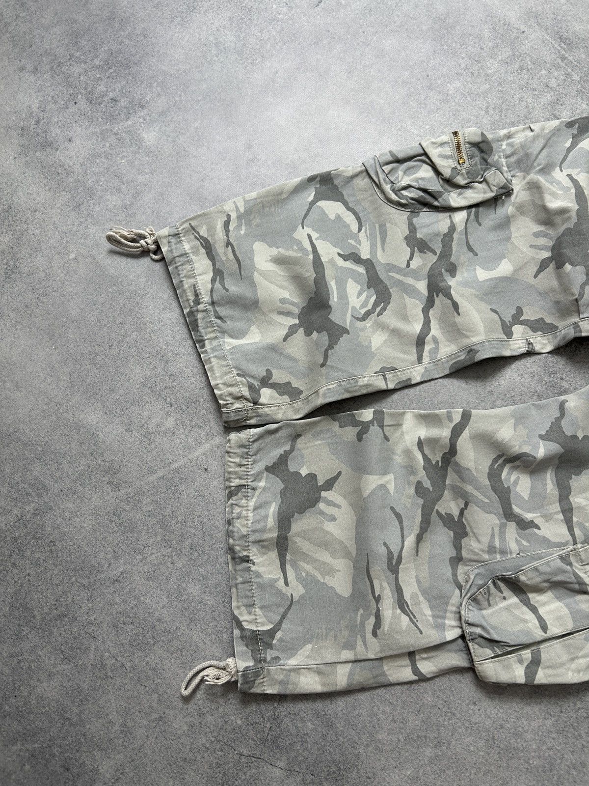 Quicksilver Vintage Fishbone sniper camo multi-pocket pants Size US 32 / EU 48 - 5 Thumbnail
