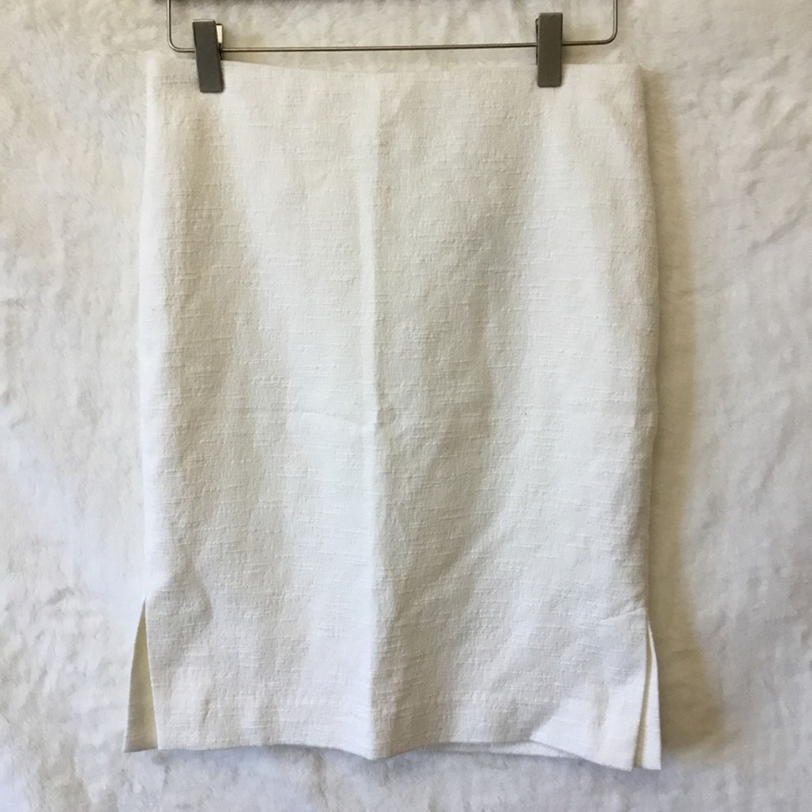 Loft Loft White Slit Pencil Skirt Size 27" / US 4 / IT 40 - 1 Thumbnail
