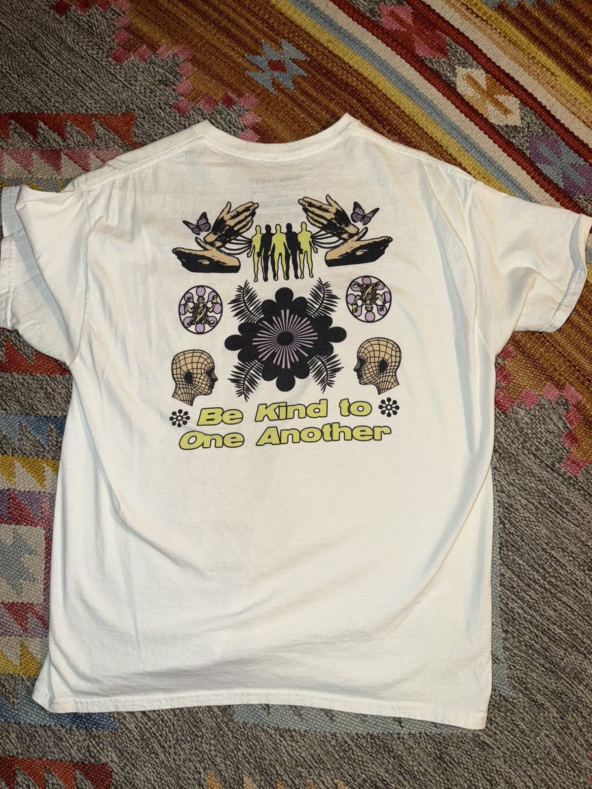 Other Awake Happy be kind to one another size large Size US L / EU 52-54 / 3 - 1 Thumbnail