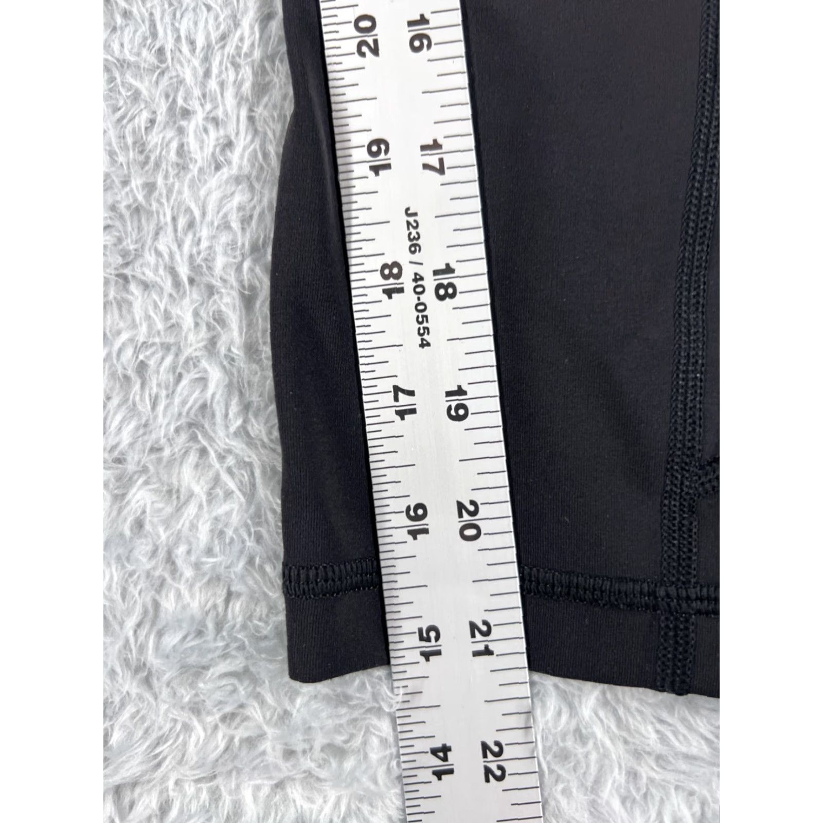 Lululemon Lululemon Pants Womens 4 Black Pace Rival Crop Full On Luxtreme 22" W6AV0S Size 27" / US 4 / IT 40 - 6 Thumbnail