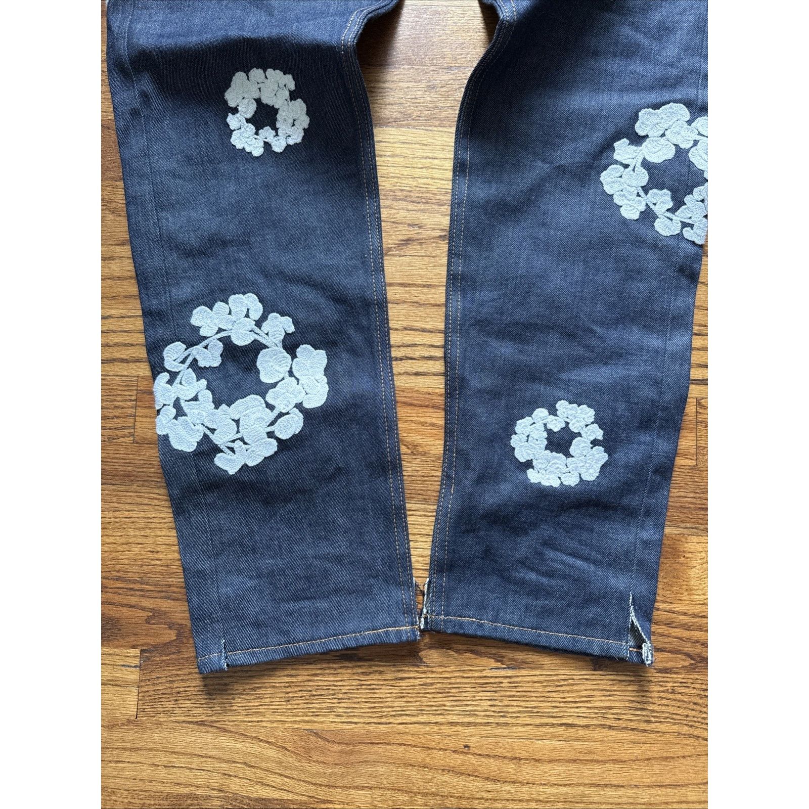 DENIM TEARS LEVI'Sx Denim Tears Embroidered Cotton Wreath Denim Jean Size US 38 / EU 54 - 2 Thumbnail