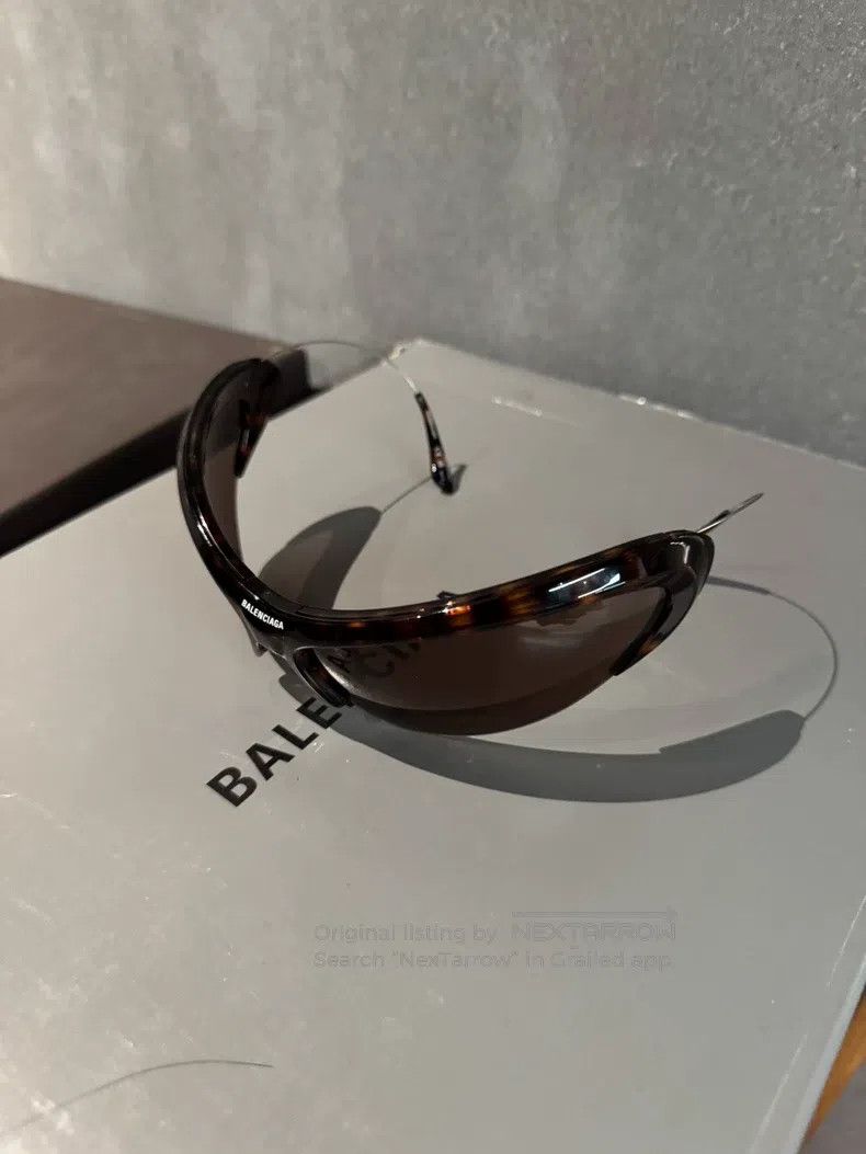 Balenciaga Balenciaga Metal Wire Frame Cat Eye Sunglasses Size ONE SIZE - 2 Thumbnail