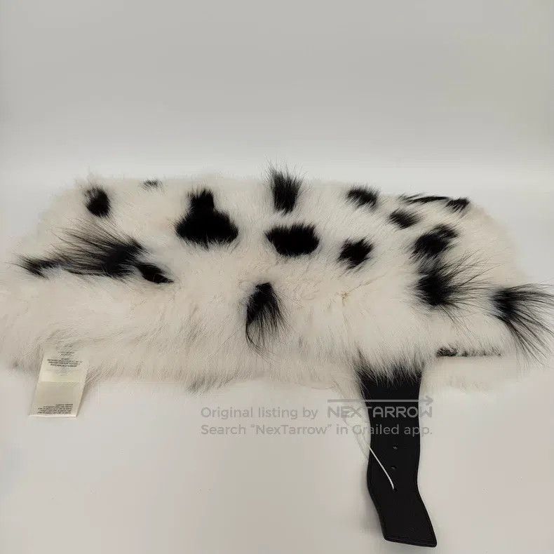 Fendi Fendi Black and white fur shawl Size ONE SIZE - 1 Thumbnail