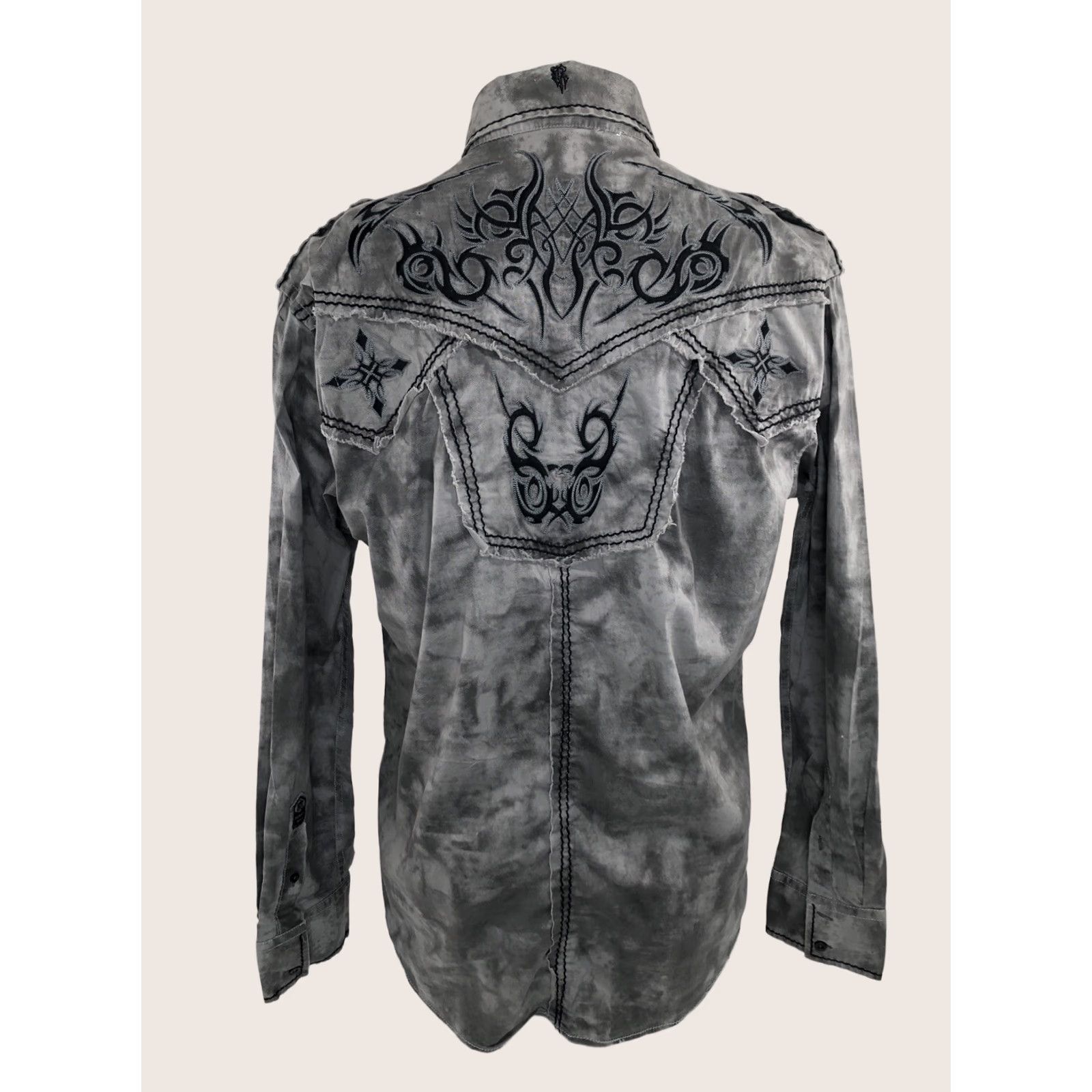 Roar VINTAGE Roar Embroidered Mens L Button-Up Shirt Tribal Epaulets Gray / Black EXCELLENT Size US L / EU 52-54 / 3 - 1 Thumbnail
