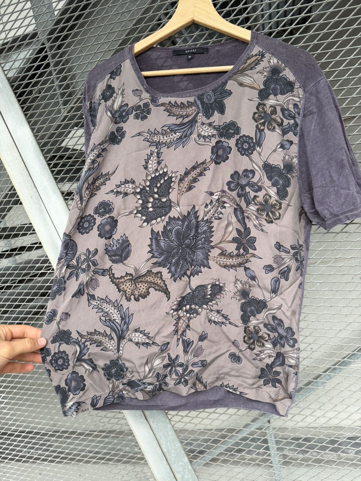 Gucci Gucci Silk Floral T-Shirt Size M / US 6-8 / IT 42-44 - 5 Thumbnail