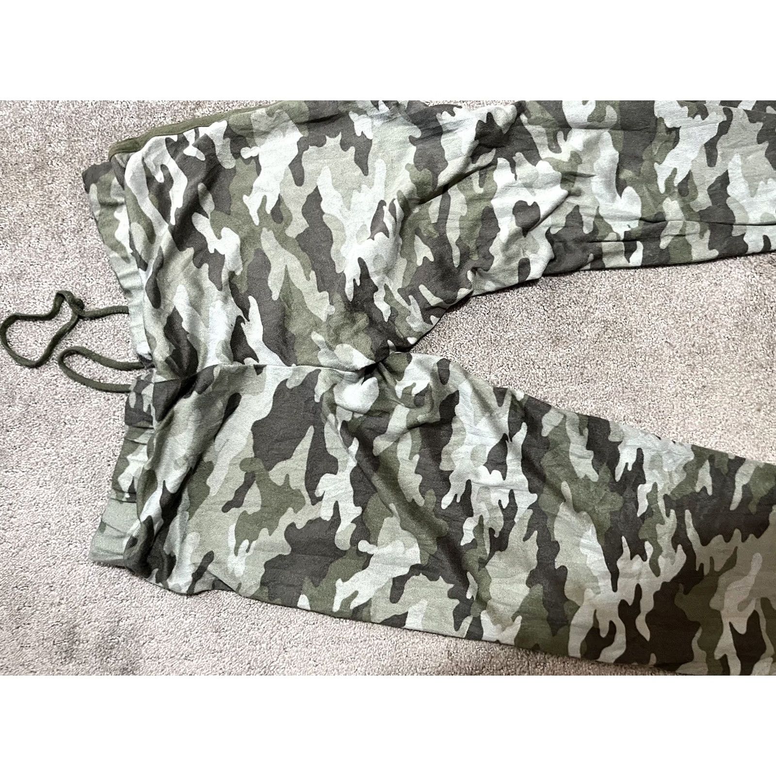Lucky Brand Lucky Brand Pajama Pants Women Medium Olive Green Camo 28" Inseam Sleepwear Drawstring Stretch Knit Size 32" / US 10 / IT 46 - 4 Thumbnail
