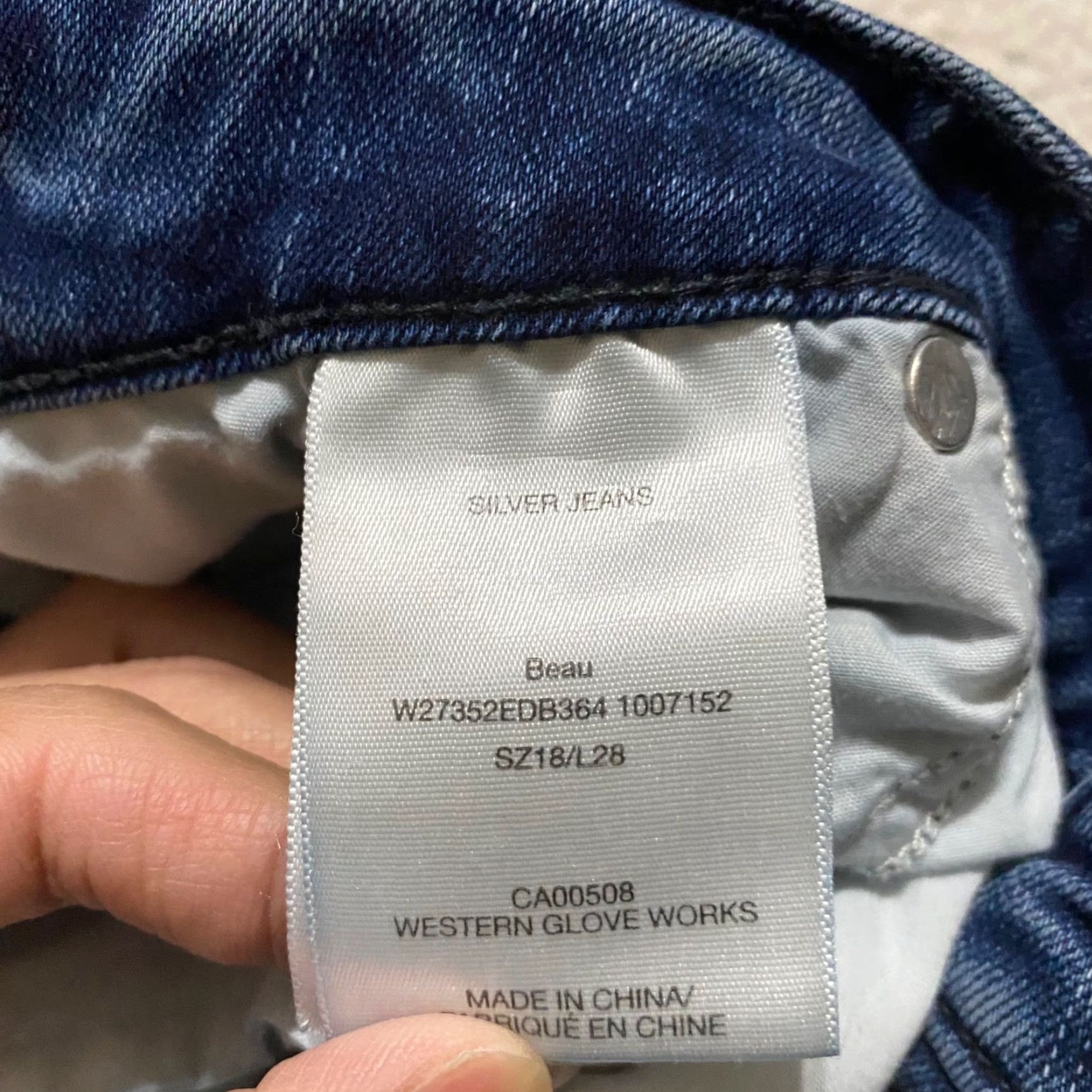 Silver Jeans Co. Silver Jeans Womens Plus Jeans Blue Denim Medium Wash 18 5-Pocket Straight Regular Fit Closet 28in Inseam Mens Womens Girls Boys Size 40" / US 18 - 4 Thumbnail