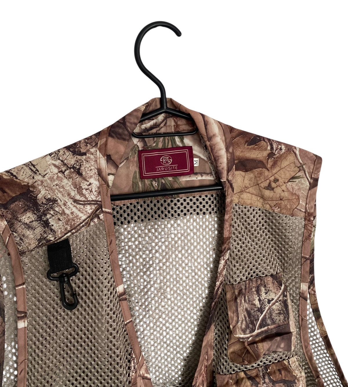 Realtree Realtree camouflage cargo tactical vest, size M Size US M / EU 48-50 / 2 - 4 Thumbnail