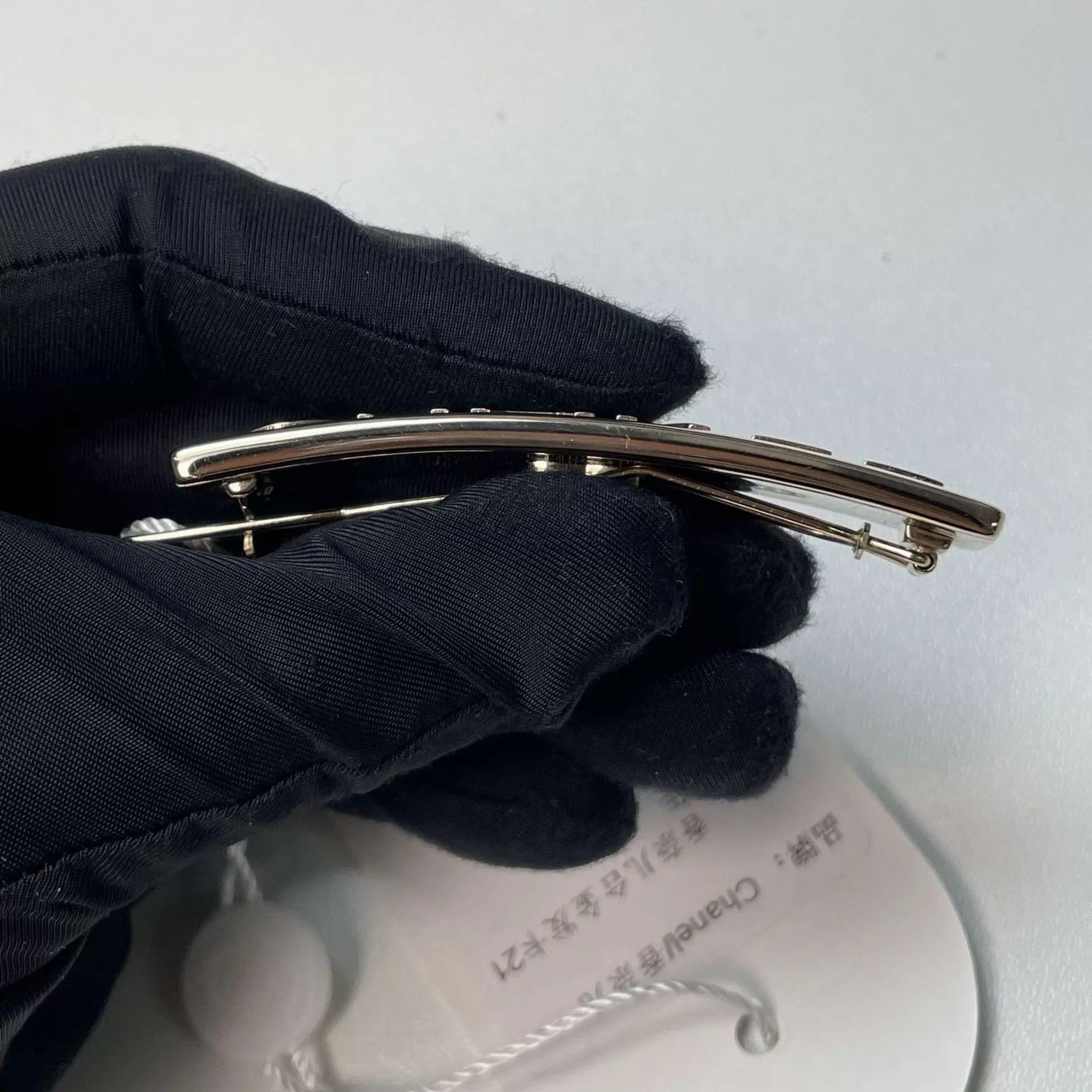 Chanel Chanel 2021 Full Rhinestone Hair Clip Size ONE SIZE - 8 Thumbnail