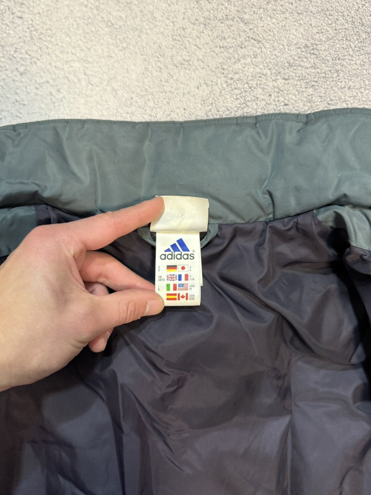Adidas Adidas Vintage Puffer Jacket Men M Nylon Winter Coat Logo Size US M / EU 48-50 / 2 - 6 Thumbnail