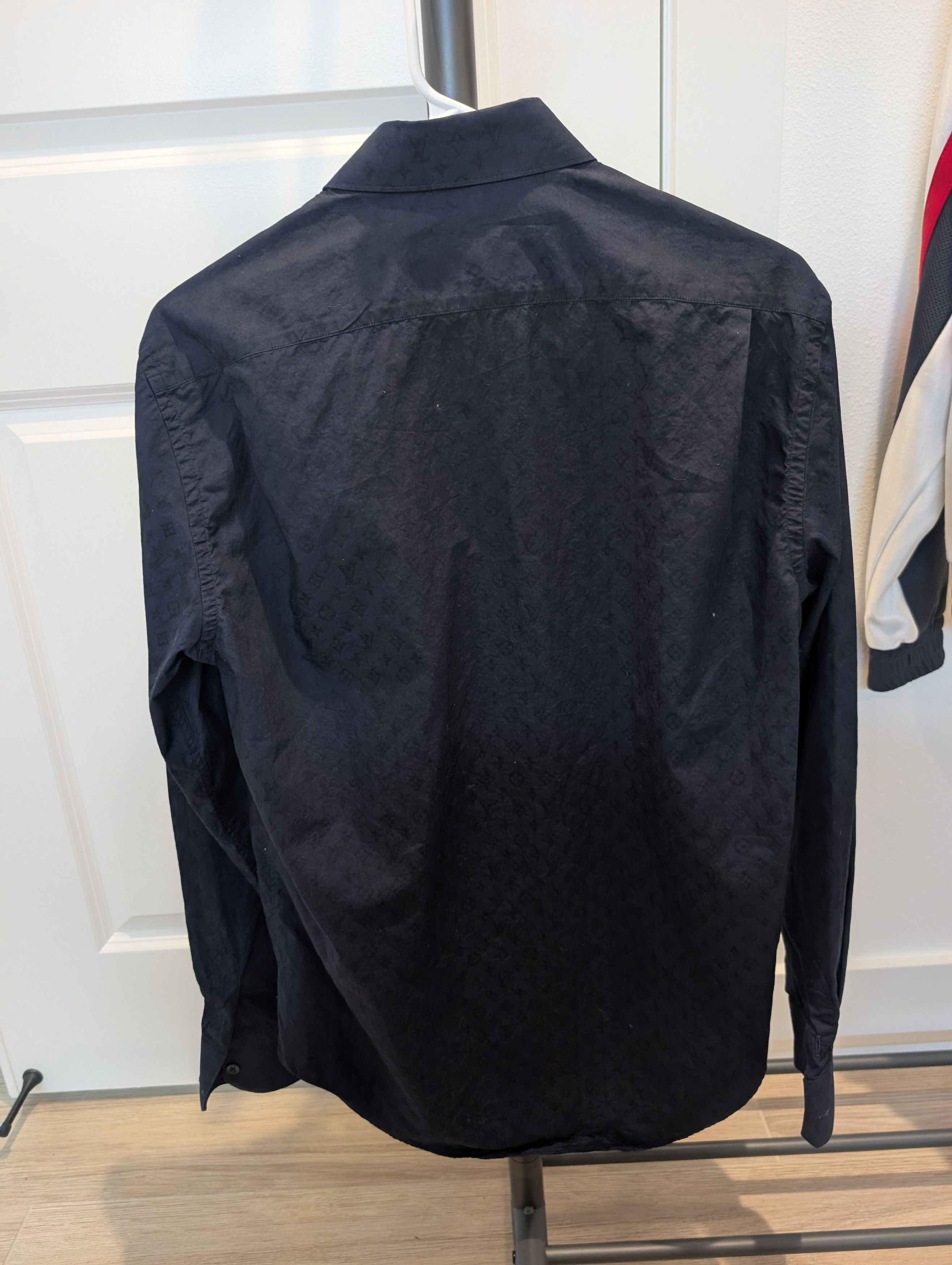 Louis Vuitton Louis Vuitton monogram button up shirt Size US S / EU 44-46 / 1 - 2 Thumbnail