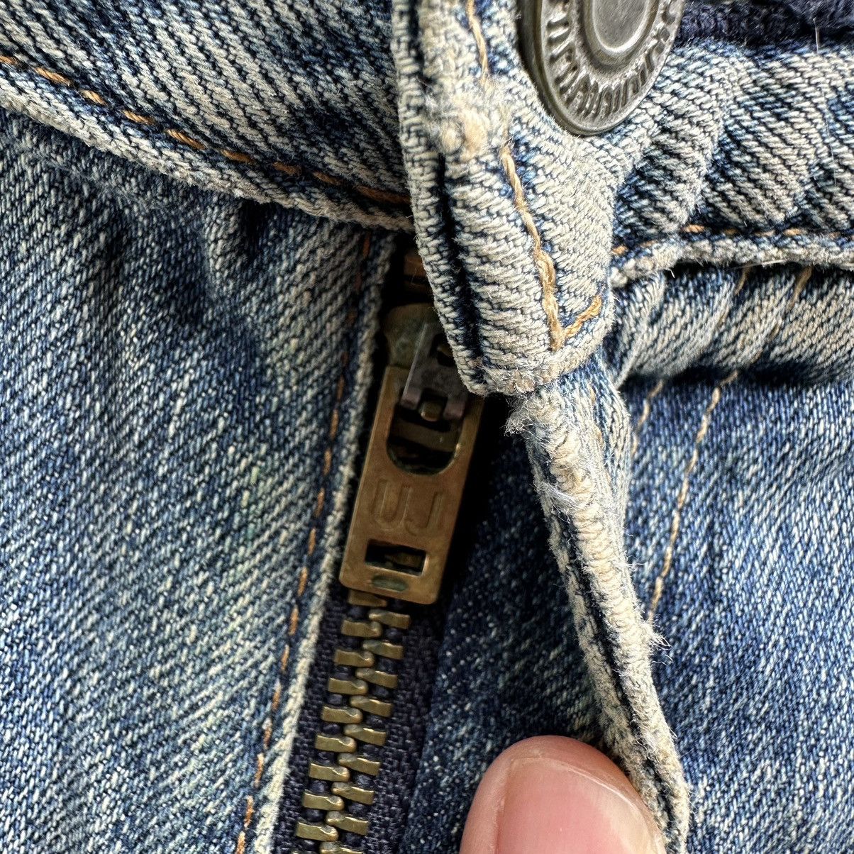 Japanese Brand Vintage Japanese Distressed Faded Denim Jean Pant W38 Size US 38 / EU 54 - 7 Thumbnail