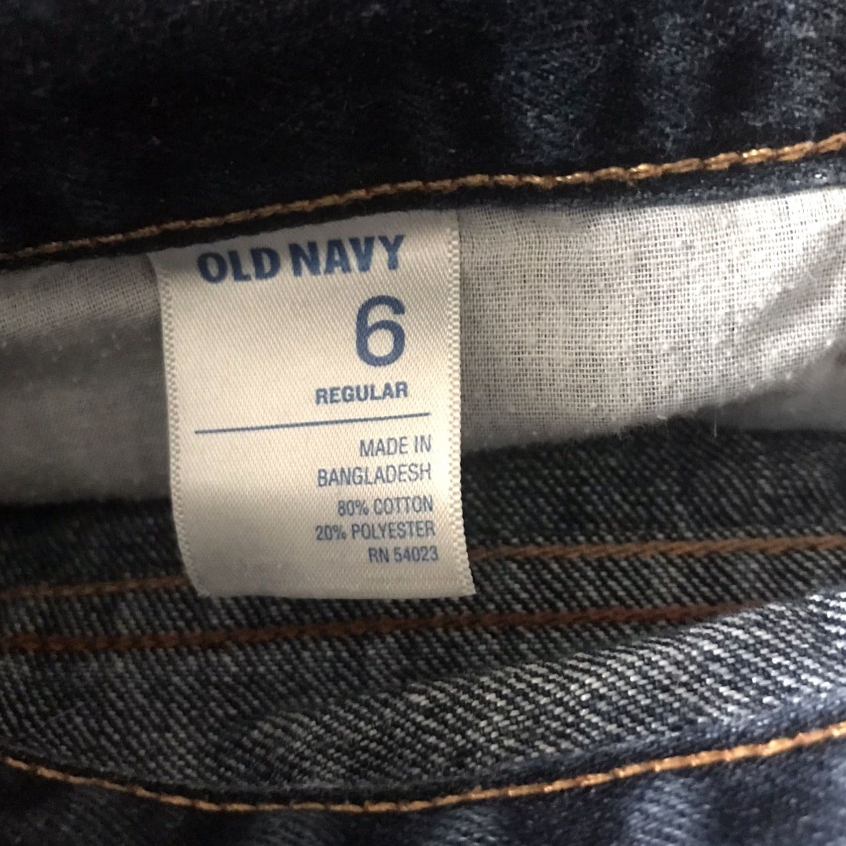 Old Navy Old Navy The Diva Denim Jeans Shorts Womens Sz 6 Regular Dark Pockets Jorts Size 28" / US 6 / IT 42 - 2 Thumbnail