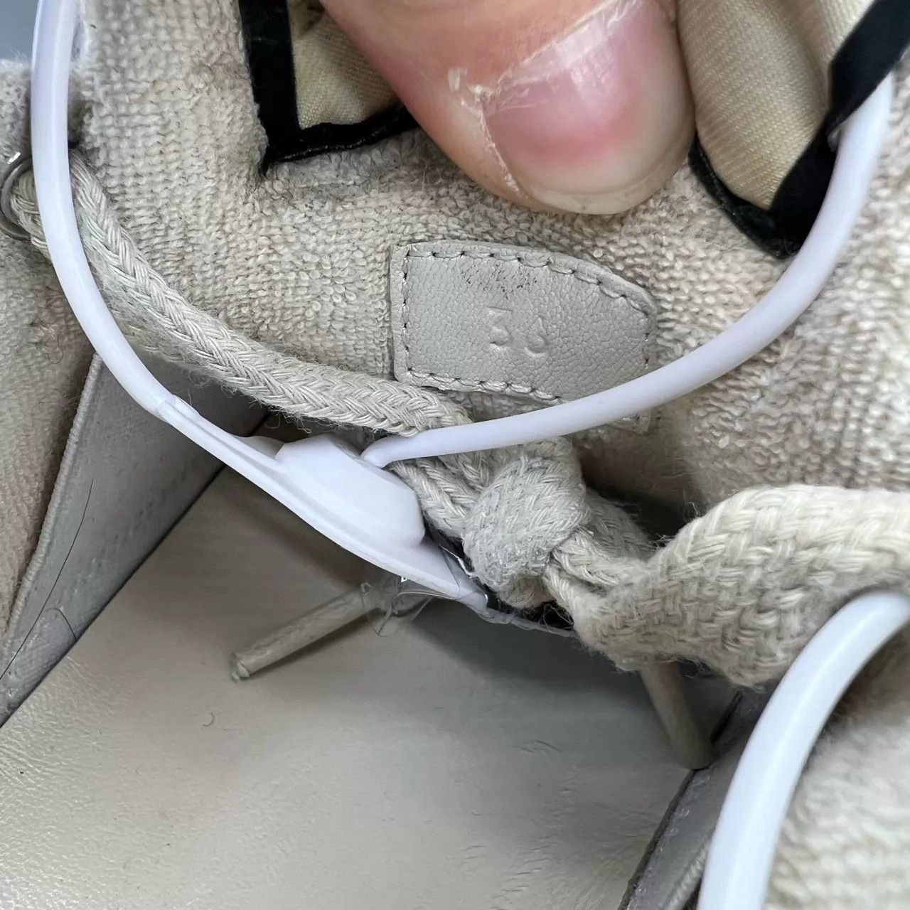 Gucci Gucci Green Distressed Sneaker 36, Boxed, Like New Size US 5.5 / IT 35.5 - 8 Thumbnail