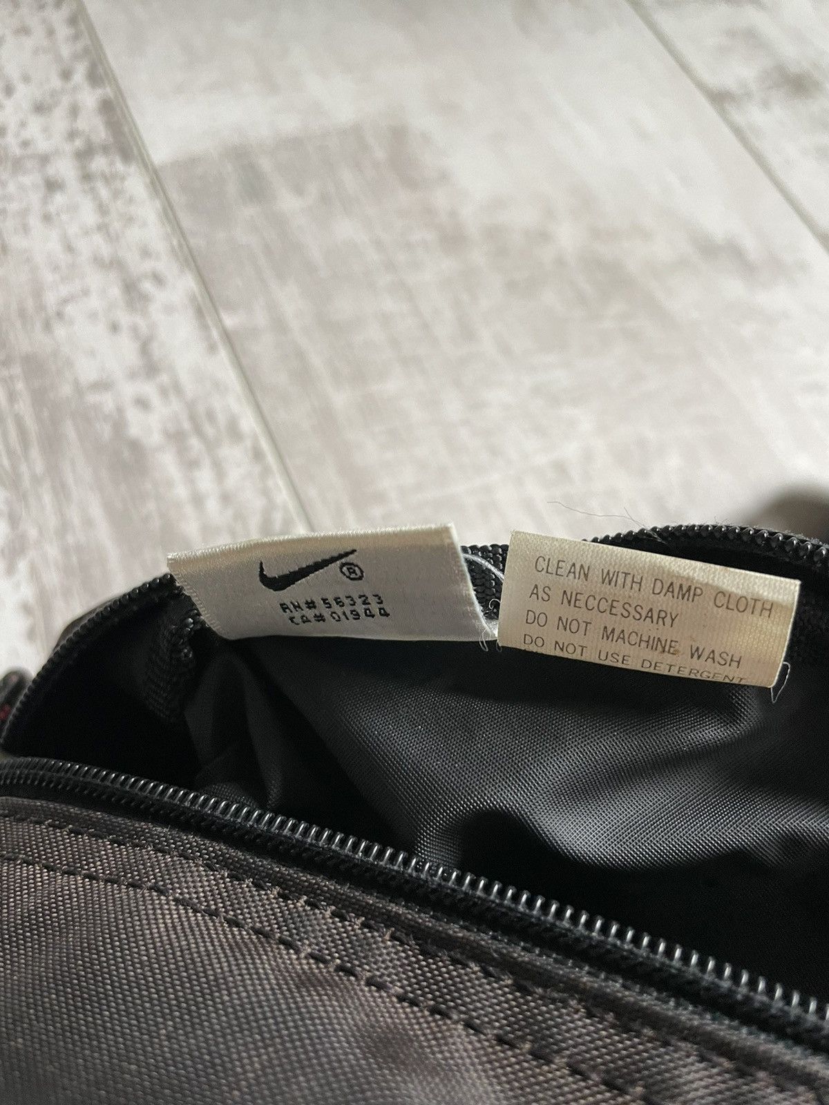 Nike × Vintage Vintage Nike 90’s Sling Bag Messenger Brown Y2K Swoosh Size ONE SIZE - 12 Thumbnail