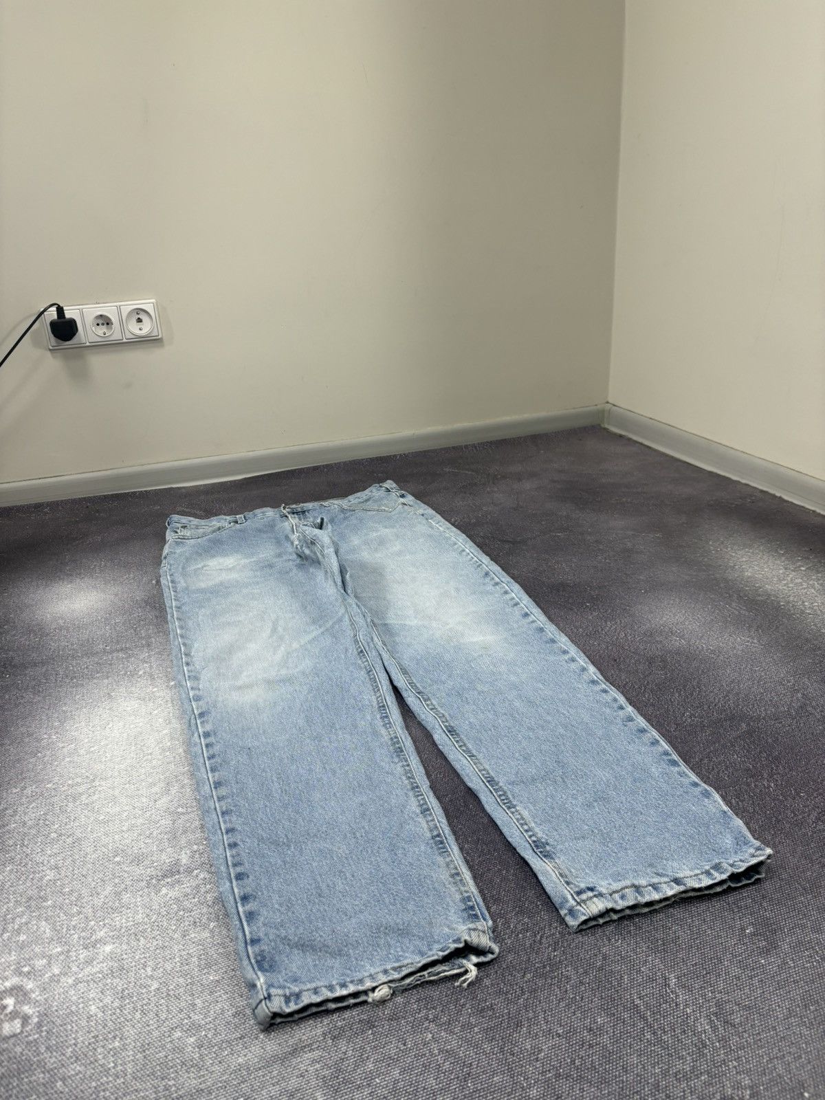 Carhartt Vintage Carhartt Relaxed Fit Faded Light Blue Denim Jeans Size US 36 / EU 52 - 10 Thumbnail
