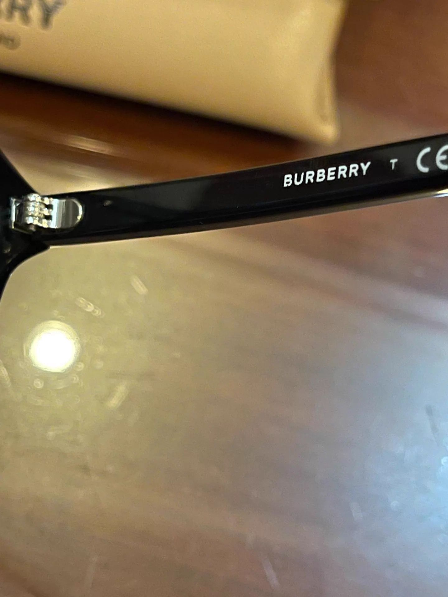 Burberry Burberry Women's Thick Frame Bright Red Sunglasses Size ONE SIZE - 6 Thumbnail