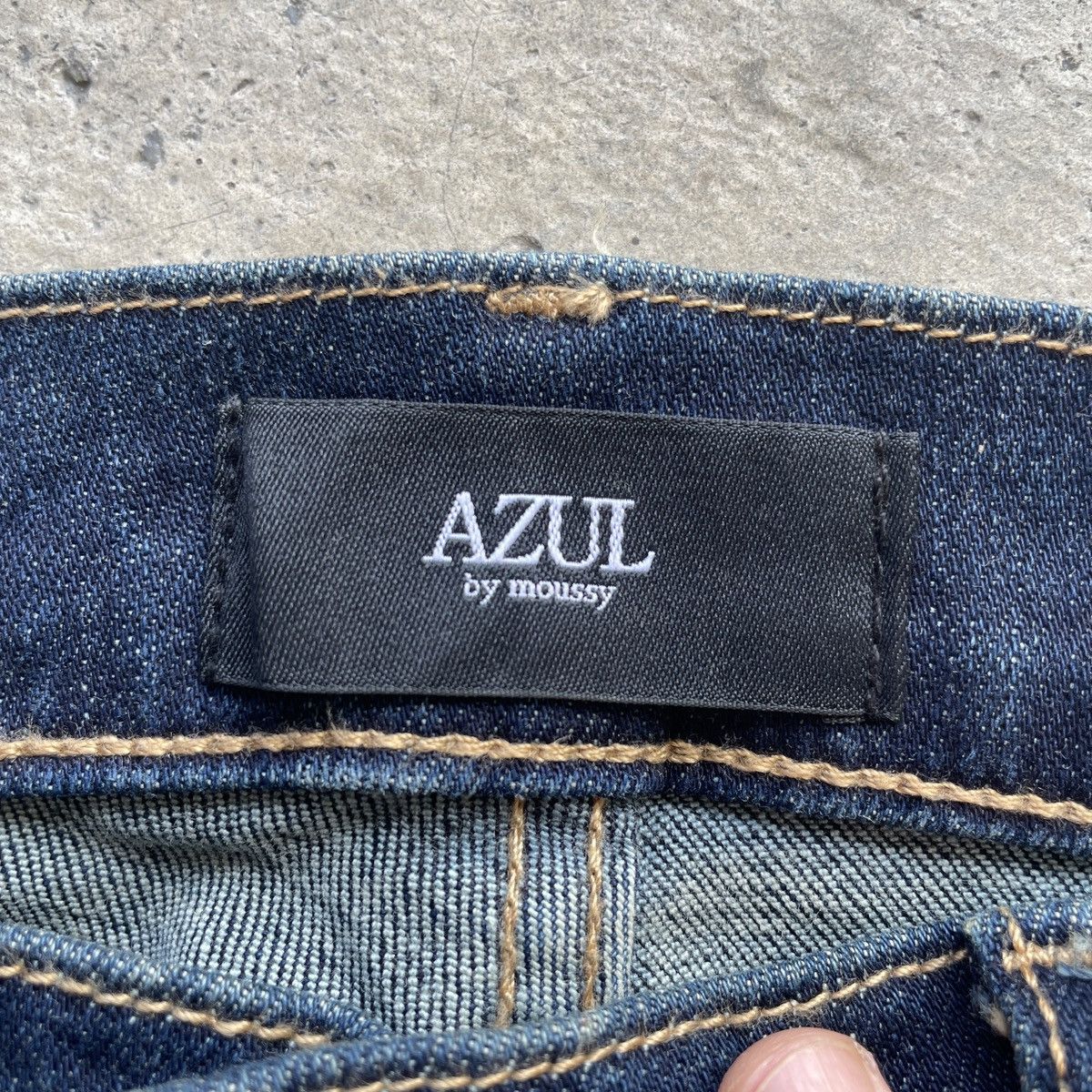 Japanese Brand × Jean W31 Vintage Japanese Dark Blue Distressed Jeans Denim Pants Size US 31 - 5 Thumbnail