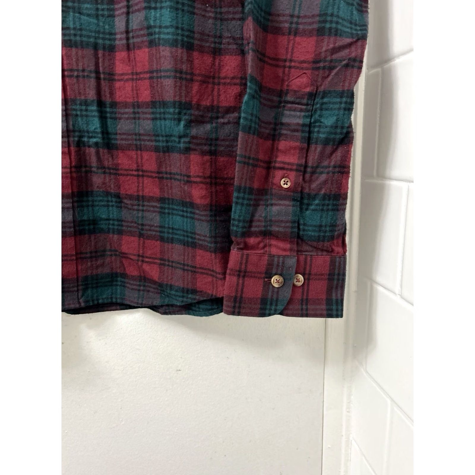 Brooks Brothers Brooks Brothers Original Polo Shirt Mens M Red Green Flannel Button Down L/S Size US M / EU 48-50 / 2 - 6 Thumbnail