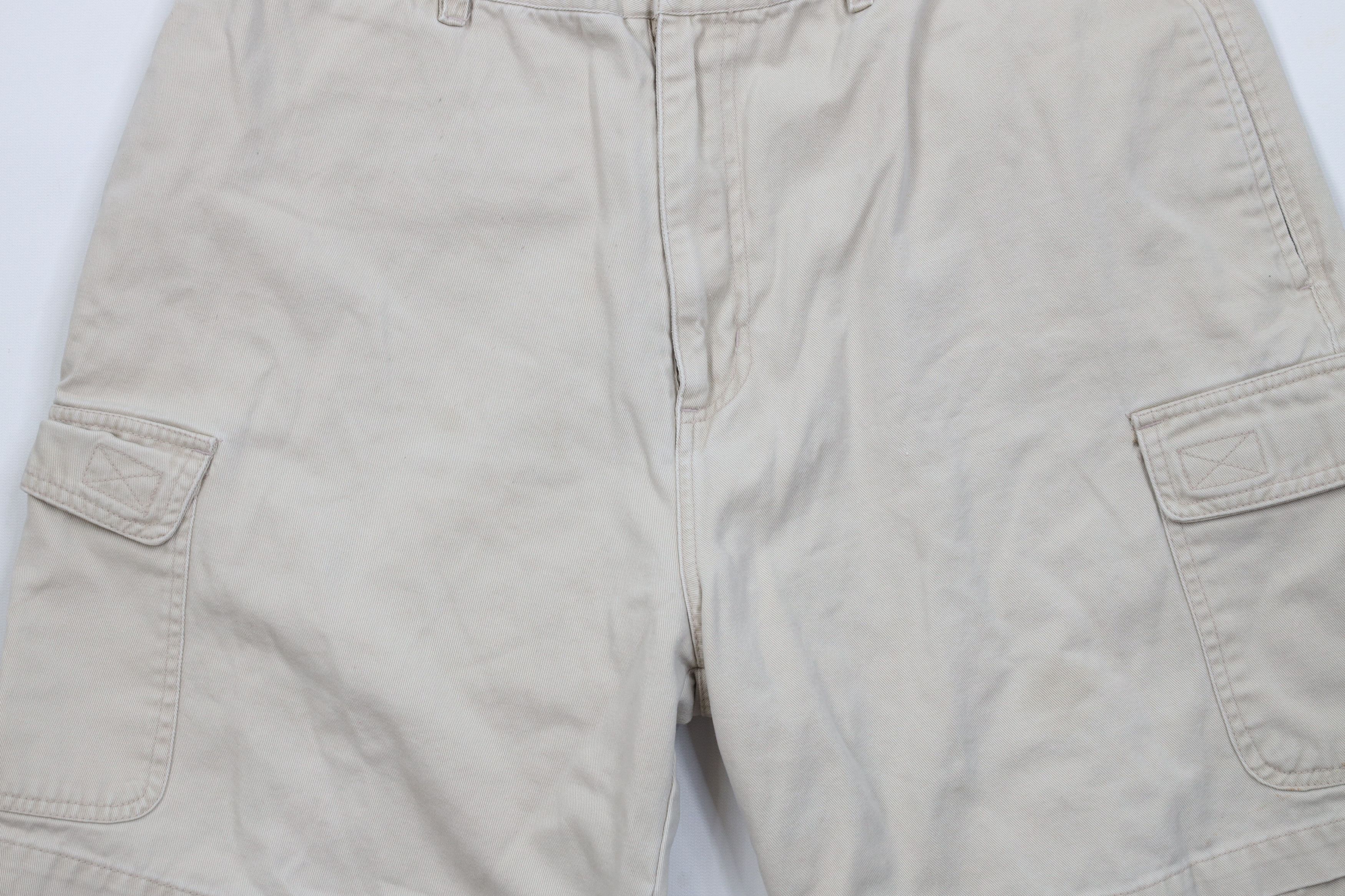 Vintage Vintage 90s Streetwear Above Knee Cargo Shorts Beige Cotton Size US 36 / EU 52 - 3 Thumbnail