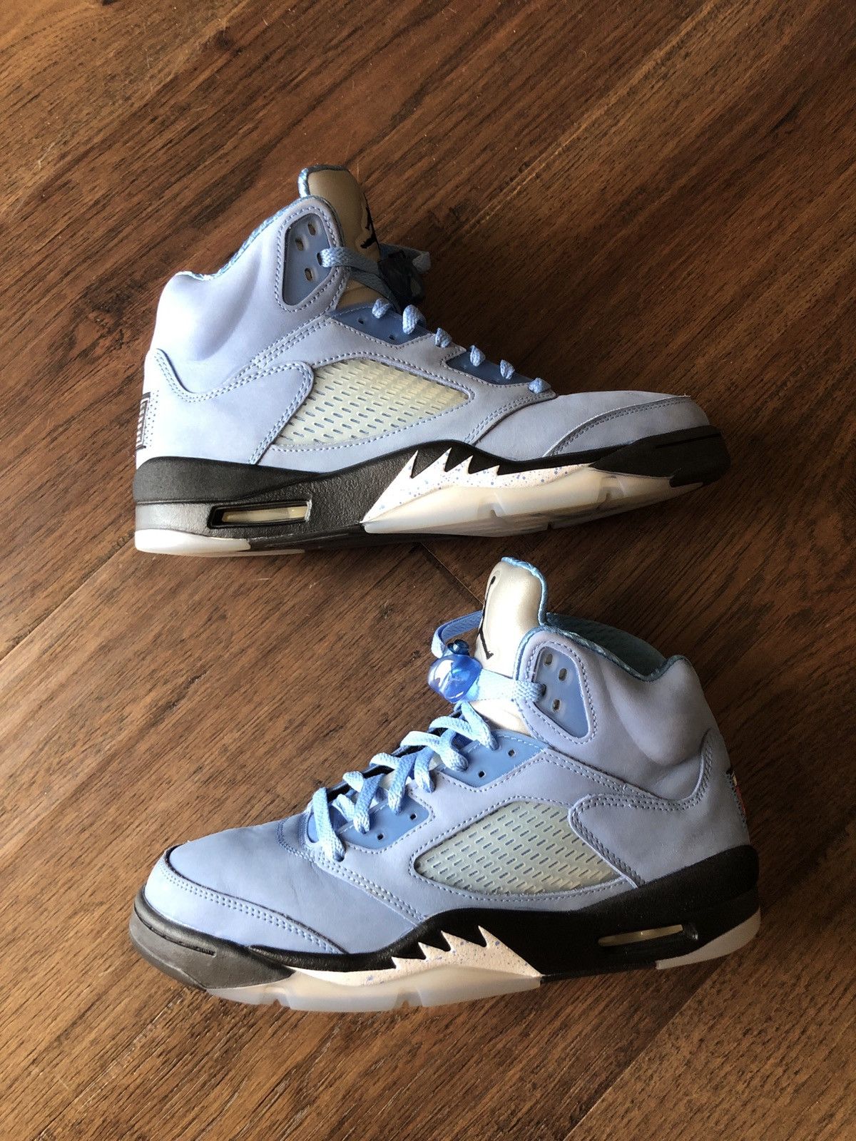 Jordan Brand × Nike Jordan 5 University Blue Size US 9.5 / EU 42-43 - 2 Thumbnail