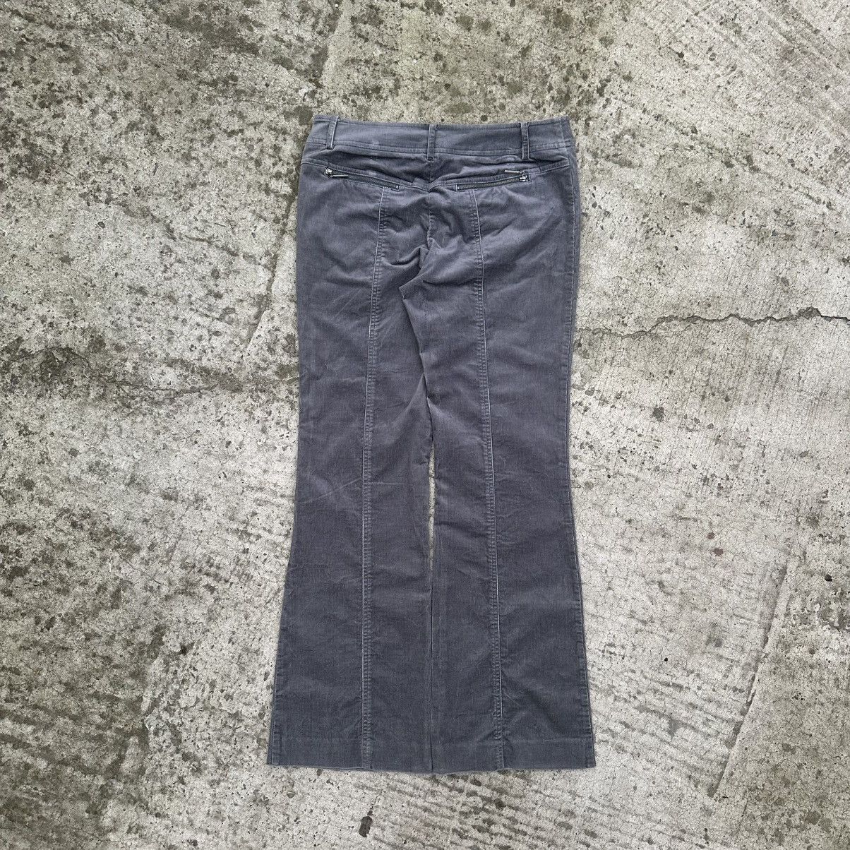 St. John Vintage Women’s Velvet John low-rise jeans Flared Y2K Size 34" / US 12 / IT 48 - 2 Thumbnail