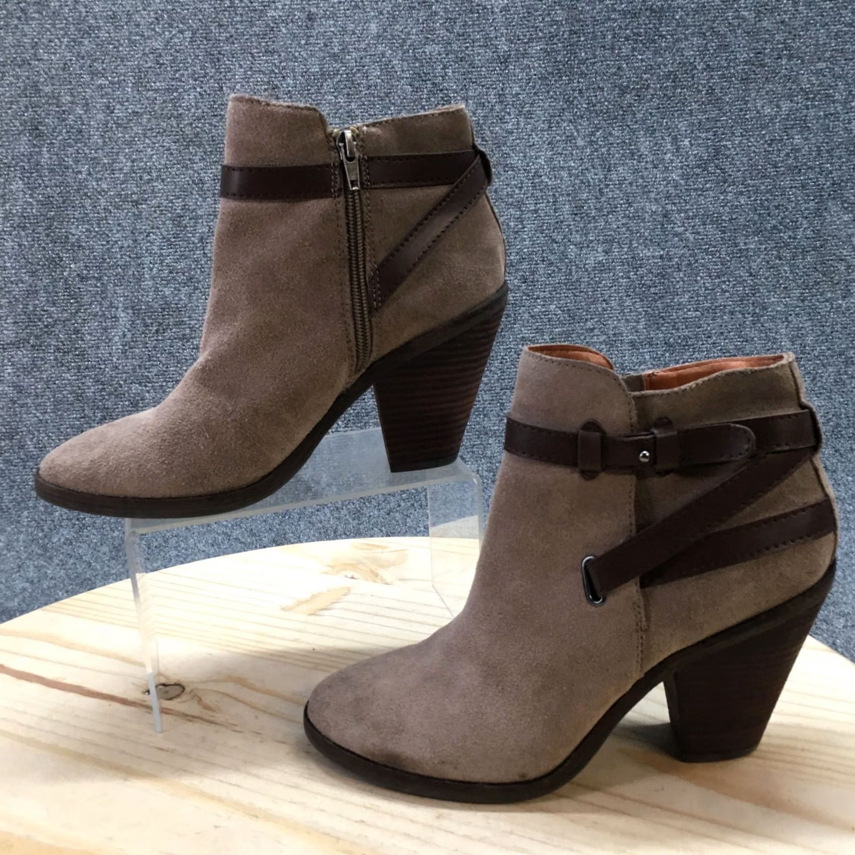 Dolce Vita DV Dolce Vita Boots Womens 9 Ankle Booties Heels Casual Brown Suede Side Zipper Size US 9 / IT 39 - 2 Thumbnail
